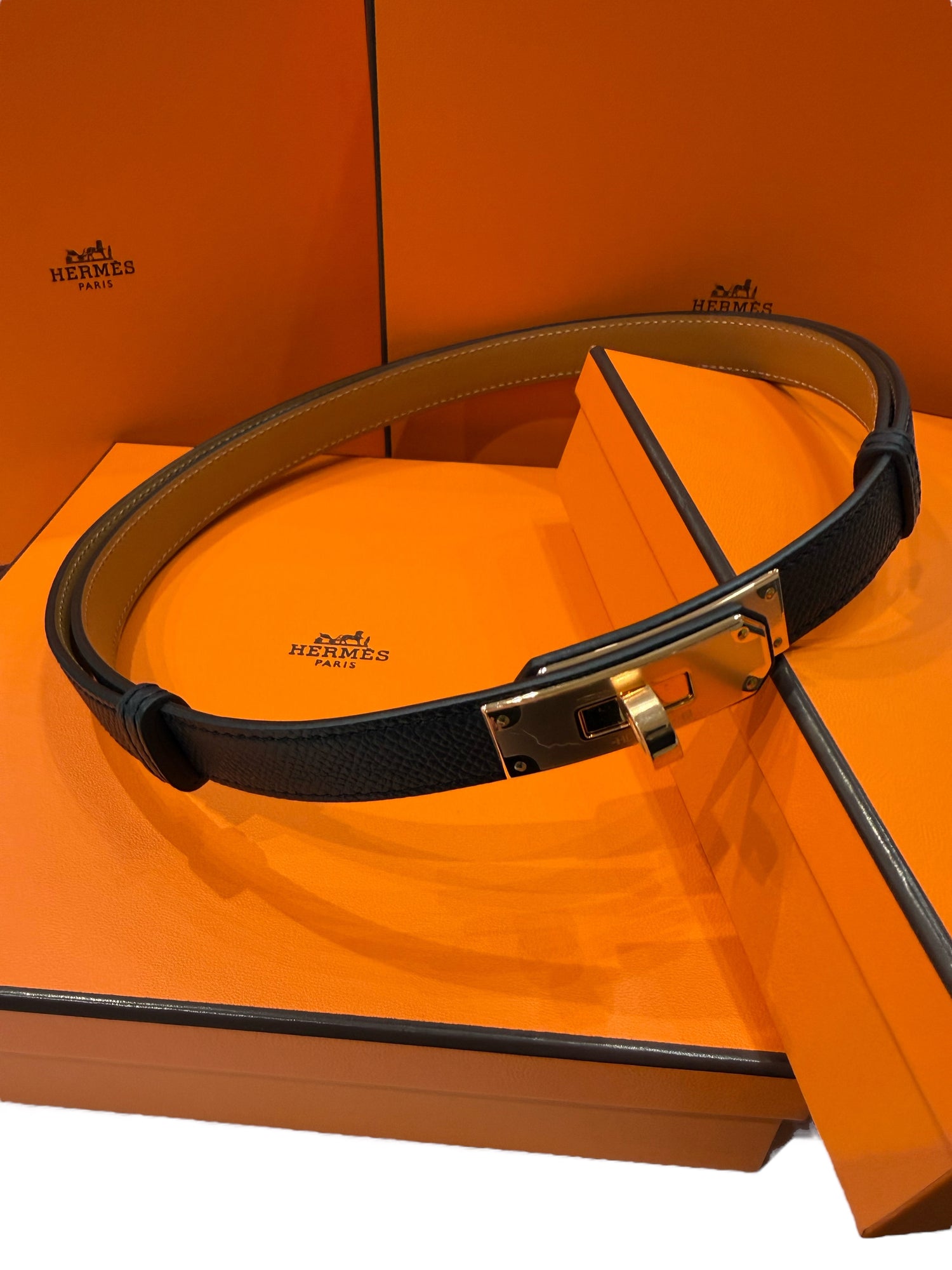 Hermès - Ceinture Kelly Noire finitions rose gold