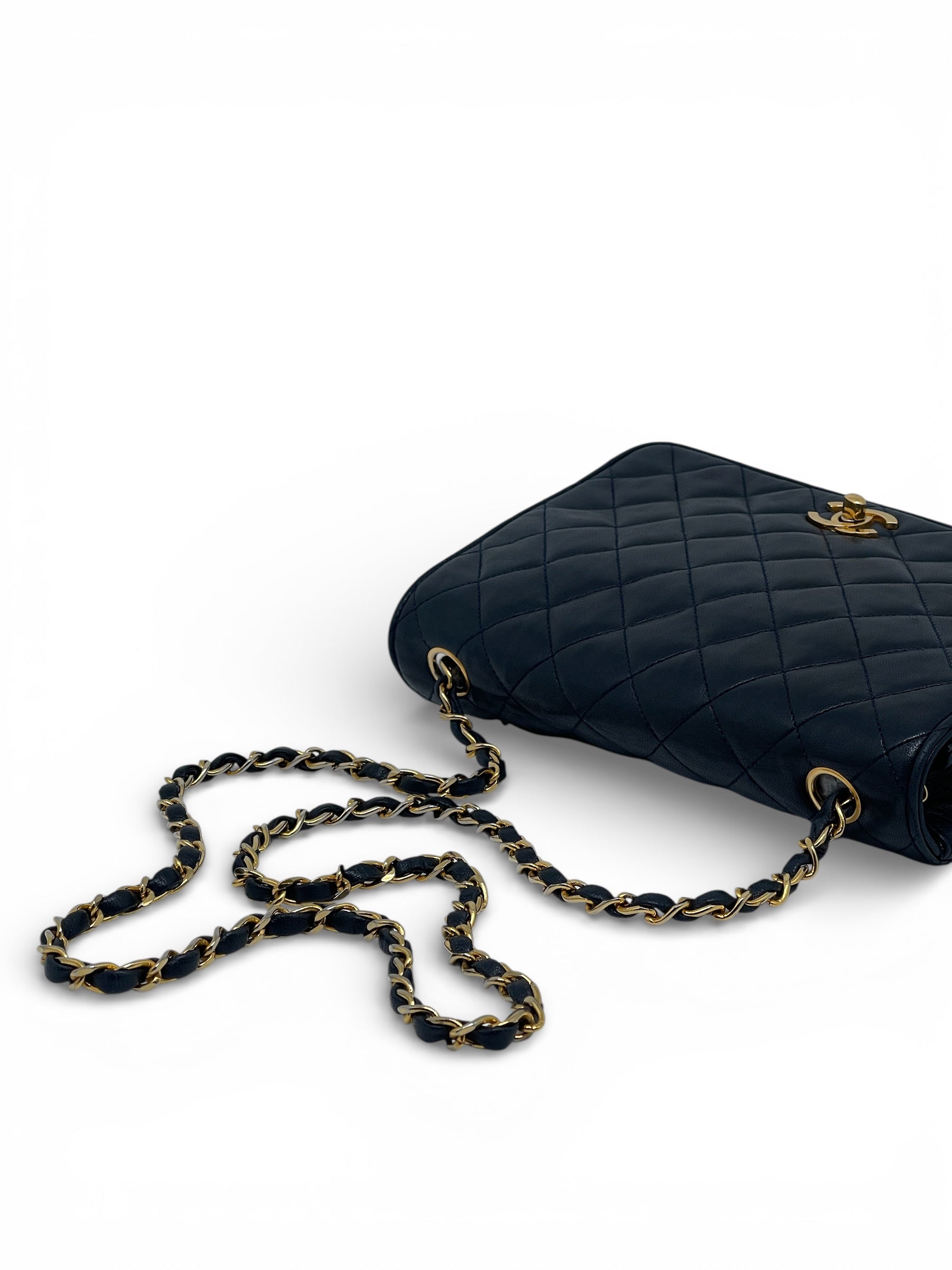 Chanel - Sac bandoulière Mademoiselle bleu marine