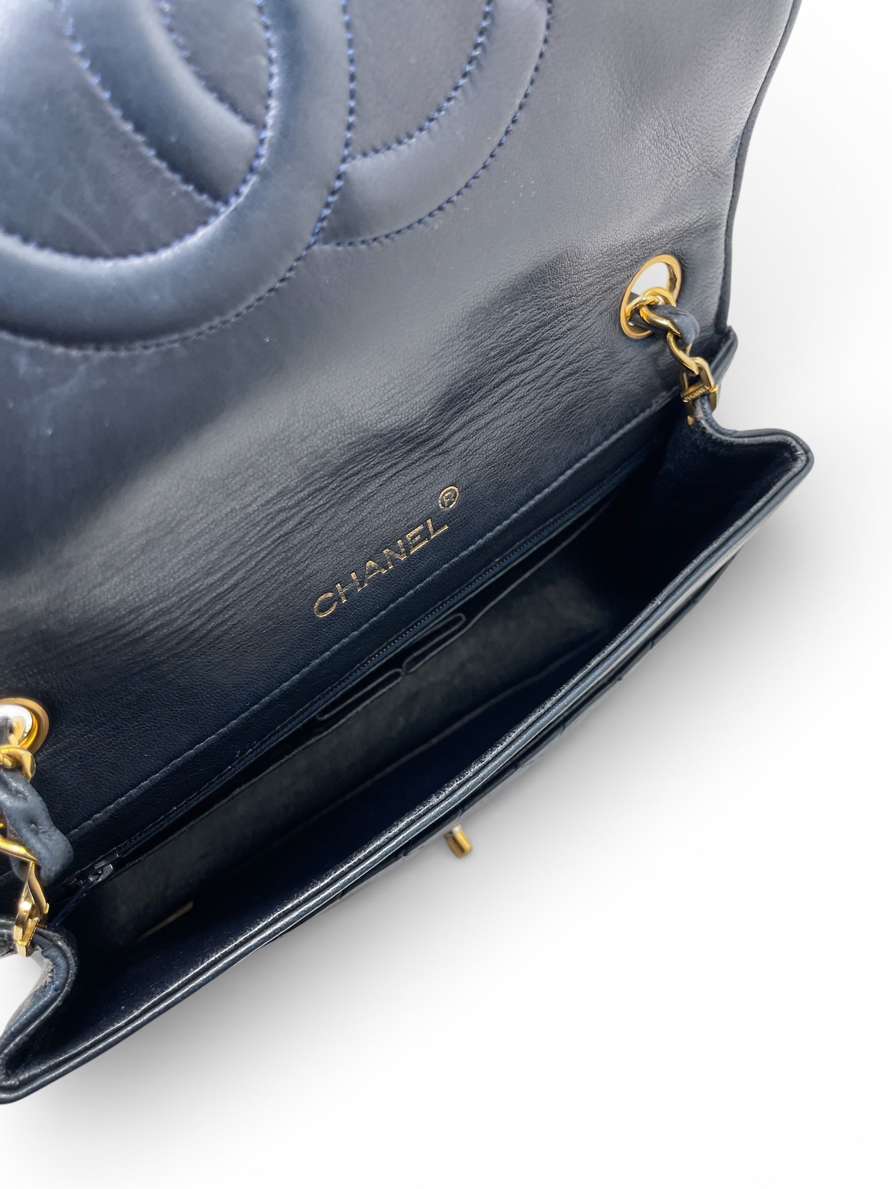 Chanel - Sac bandoulière Mademoiselle bleu marine