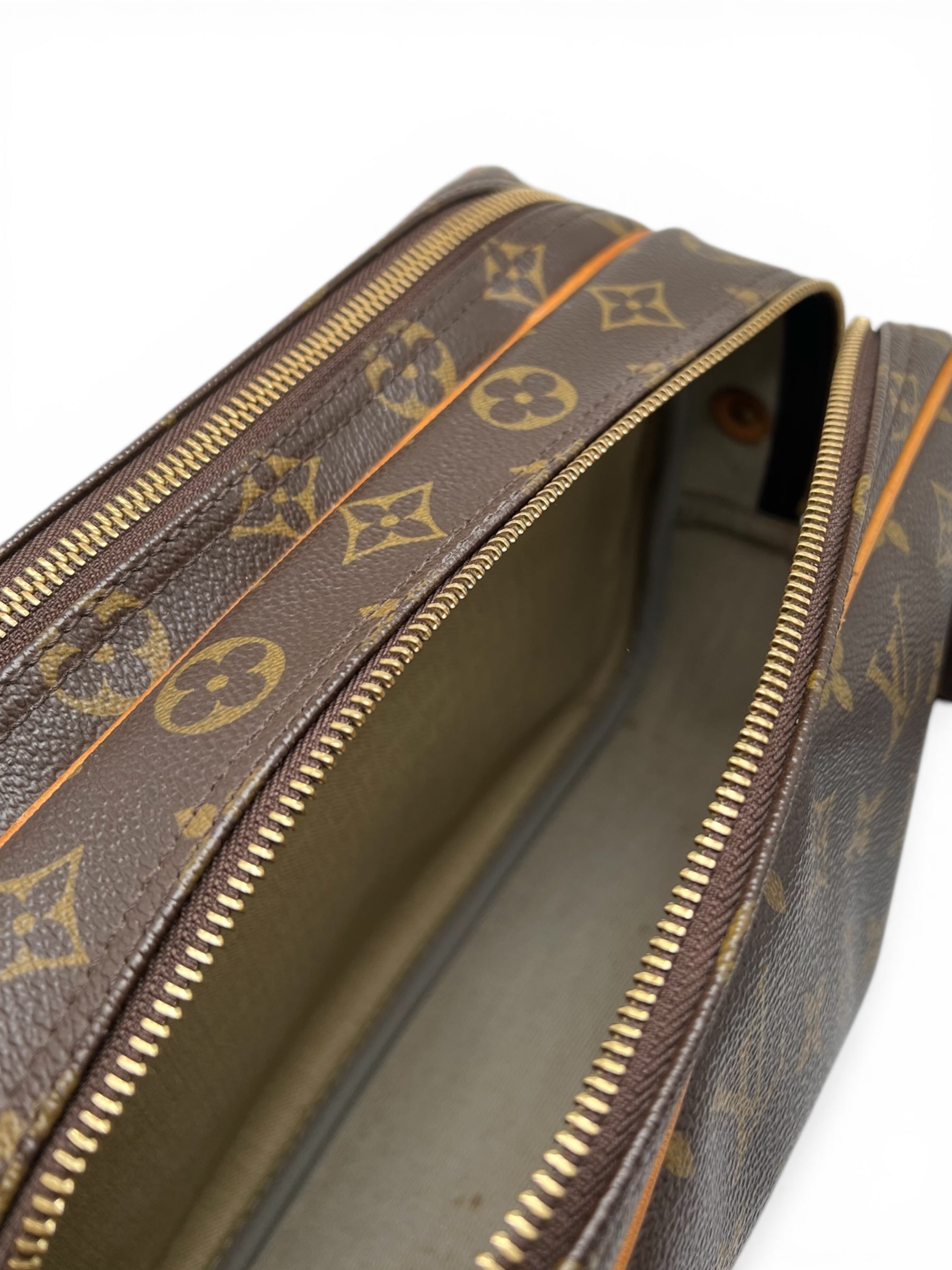 Louis Vuitton - Sac reporter monogram