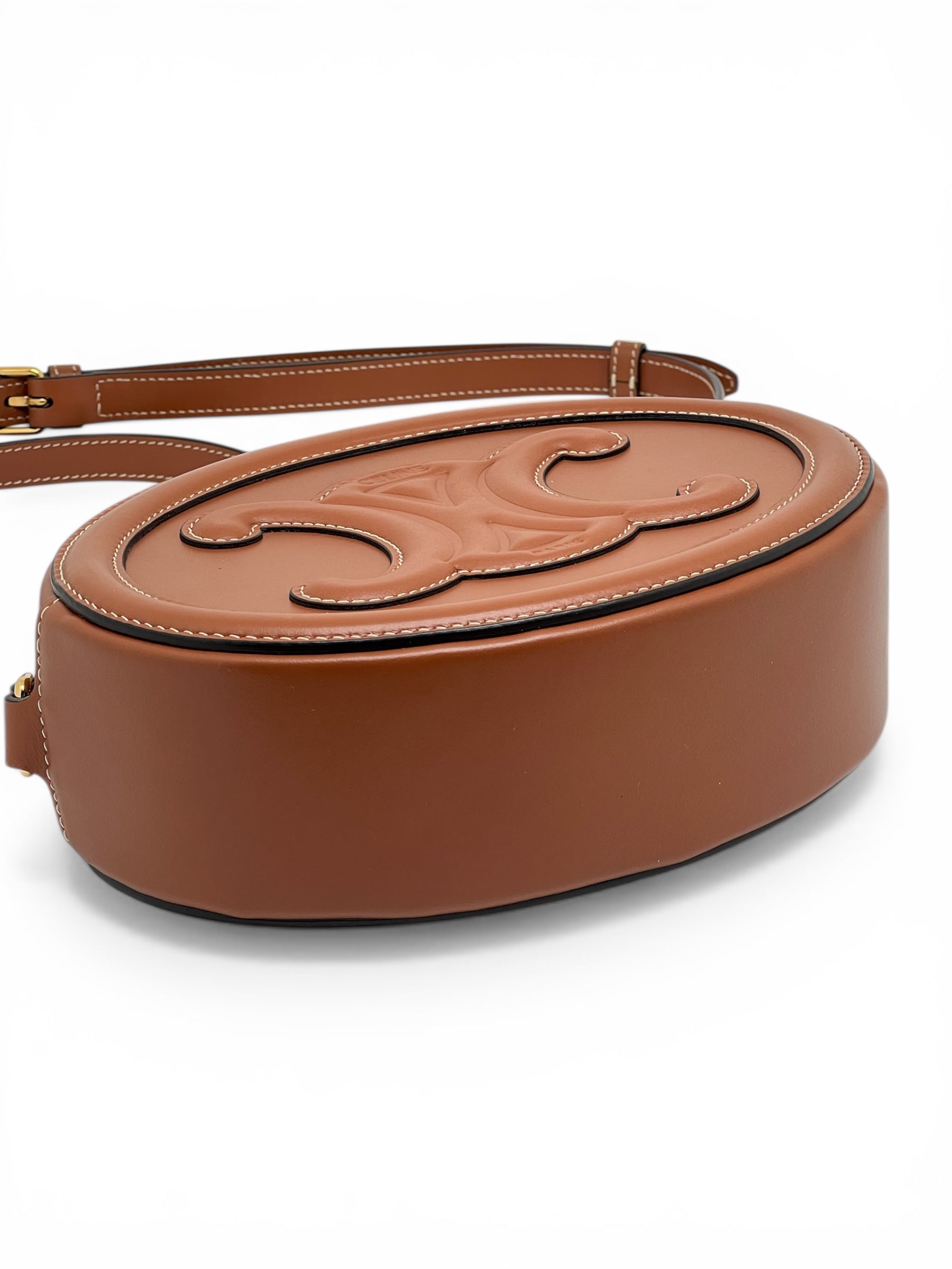 Sac Céline Triomphe en Cuir Marron à Bandouliere | Les Folies d’Eugénie