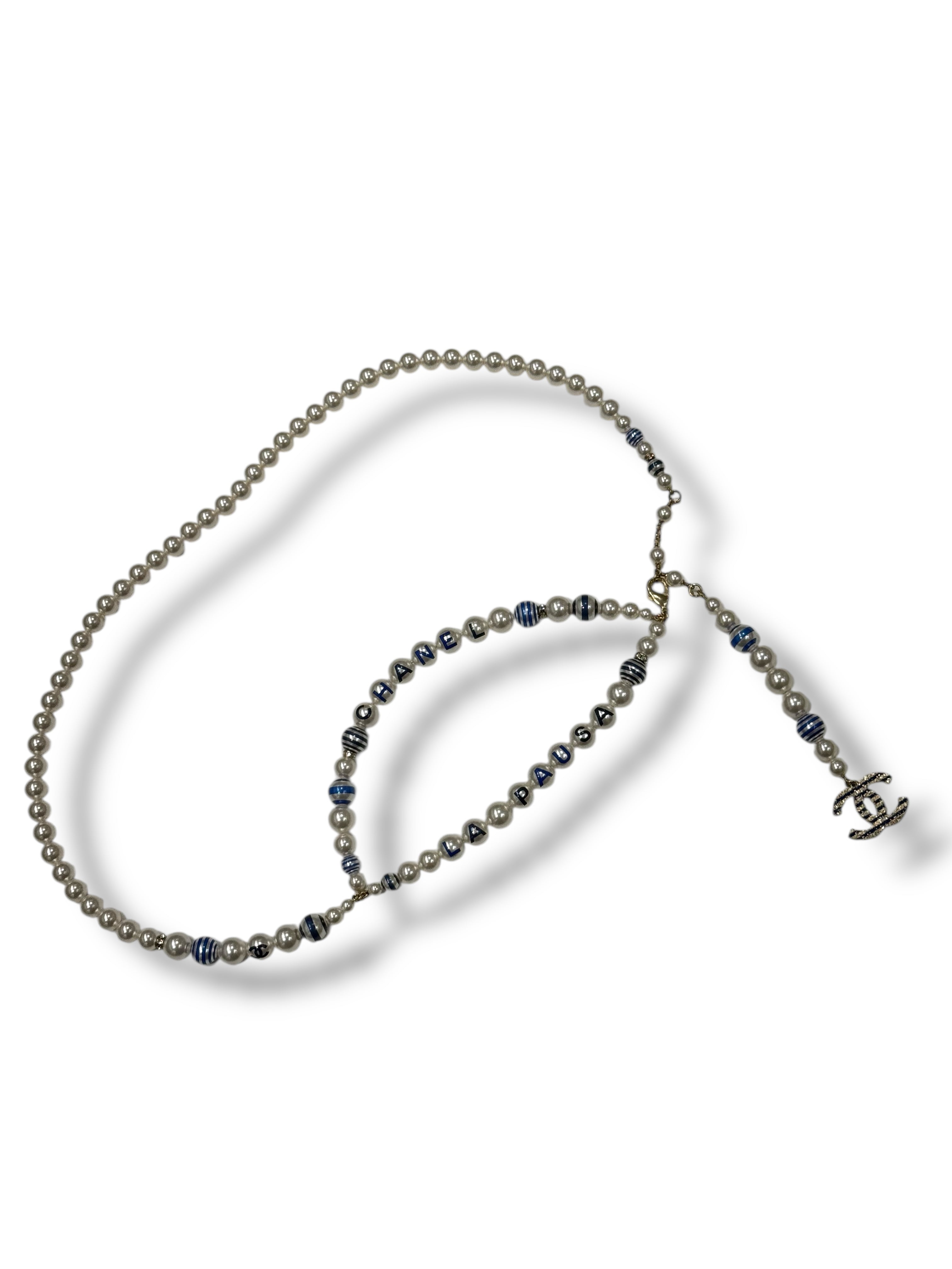 Chanel - Ceinture perles La Pausa blanches et bleues