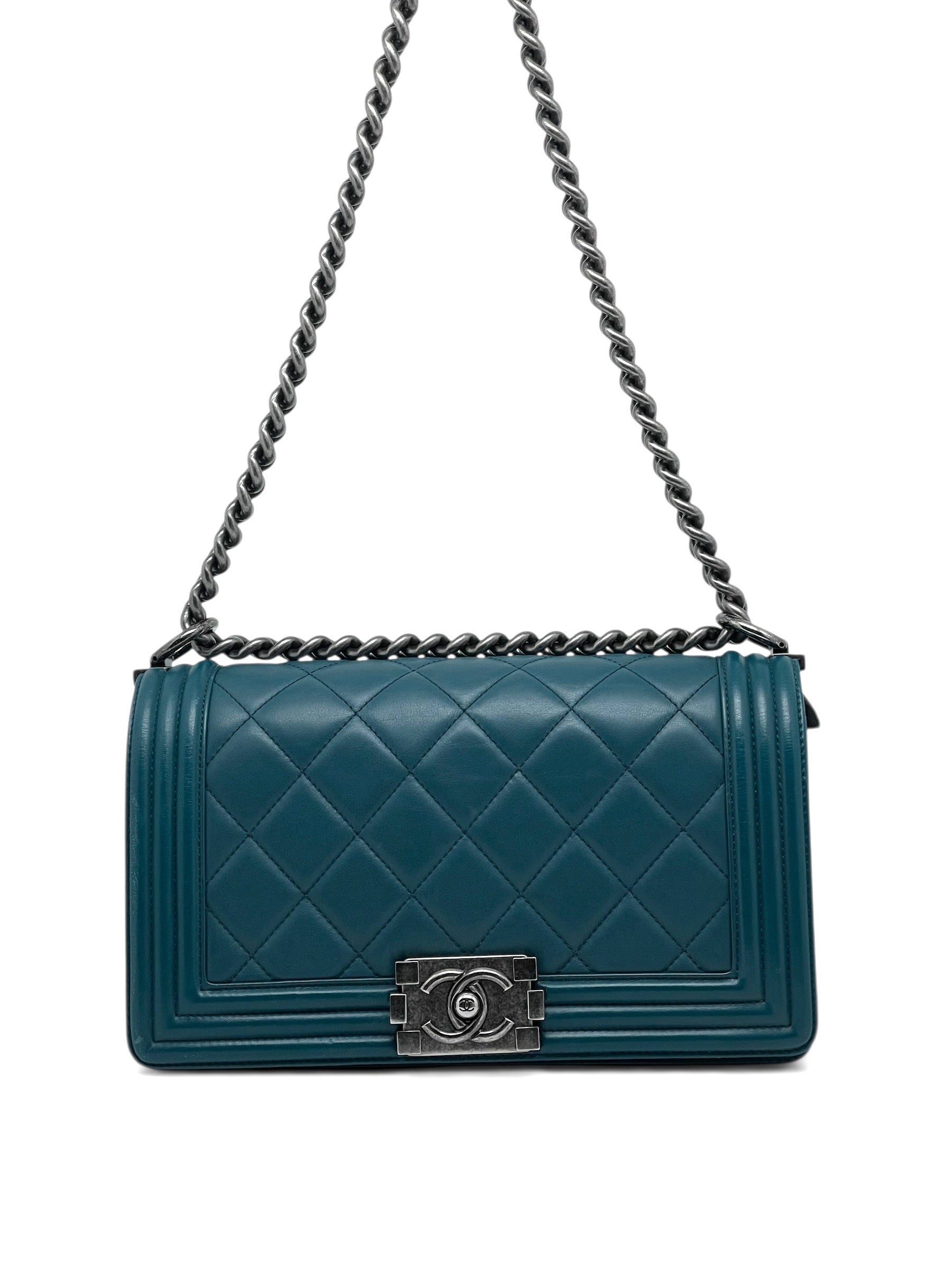 Chanel Sac Boy En Cuir D&
