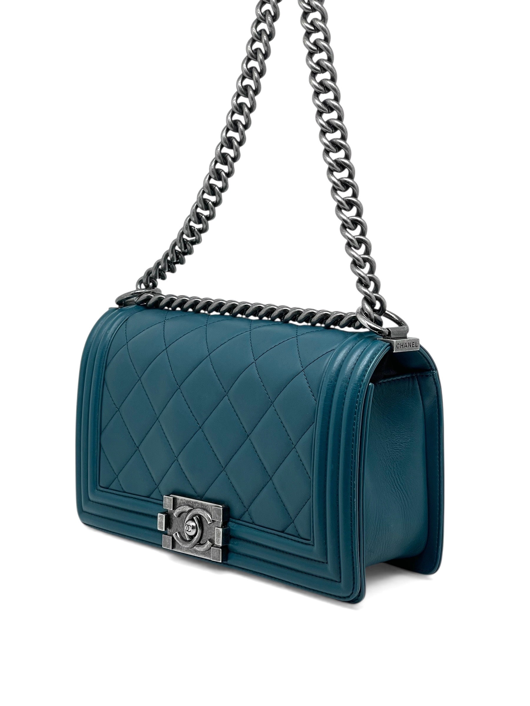 Chanel Sac Boy En Cuir D&