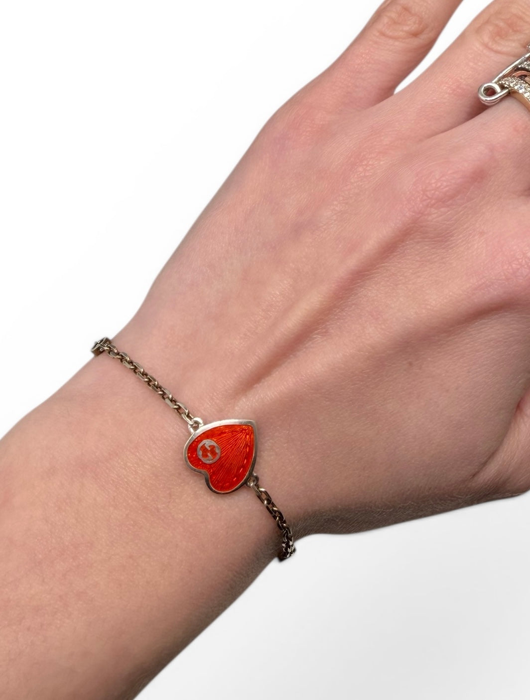 Gucci - Bracelet cœur rouge en émail et argent
