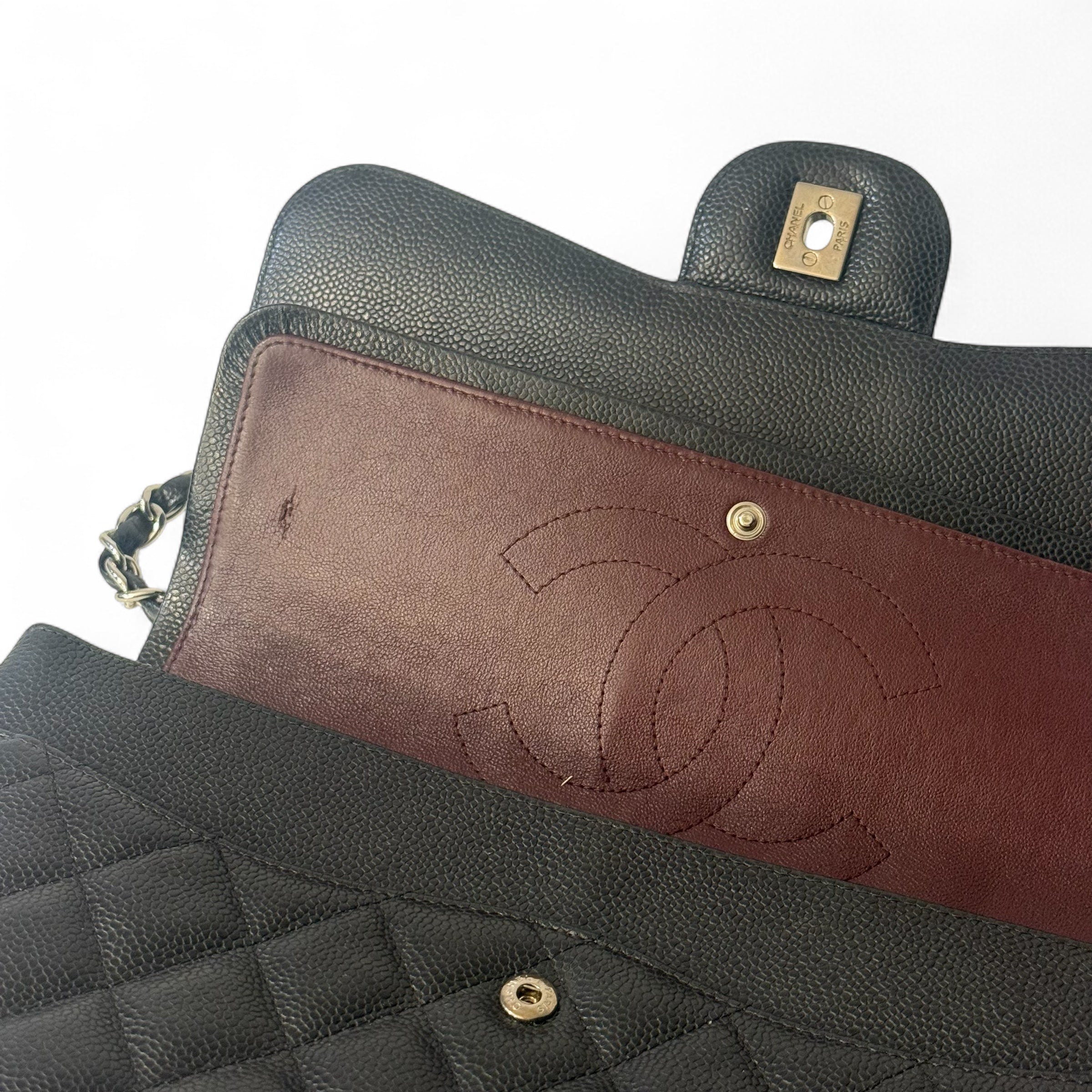 Chanel - Sac Jumbo cuir caviar