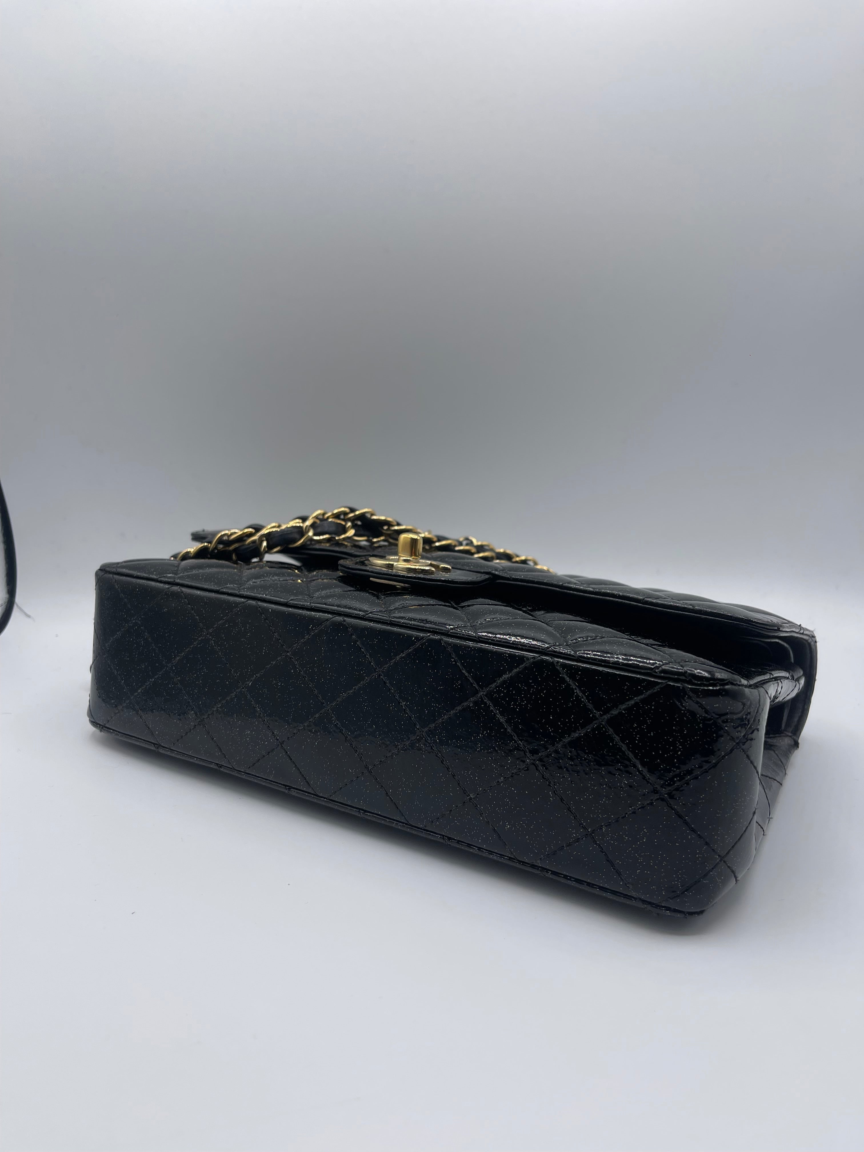 Chanel - Tasche 11.12 Zeitlos schwarz lackiert glitzernd