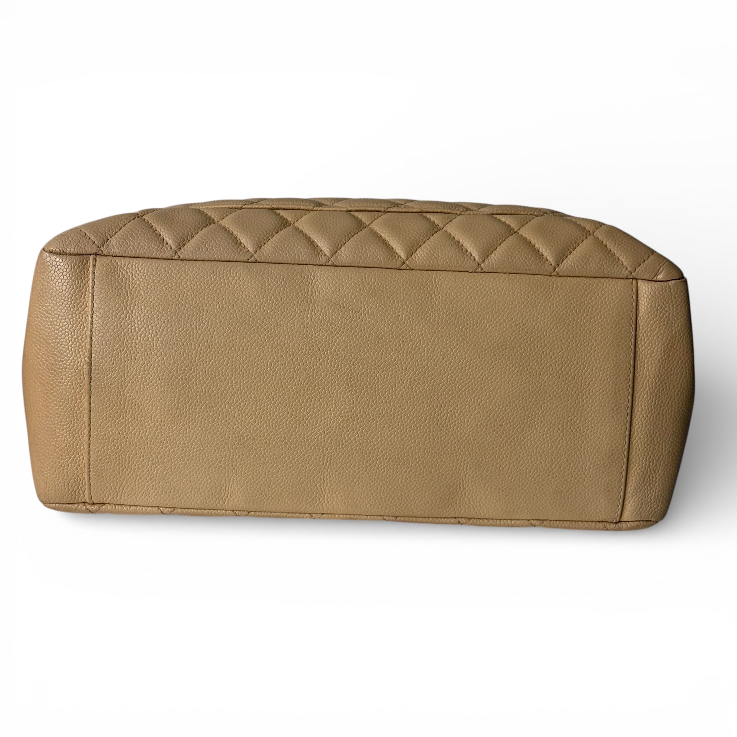 Chanel - Sac cabas cuir caviar beige