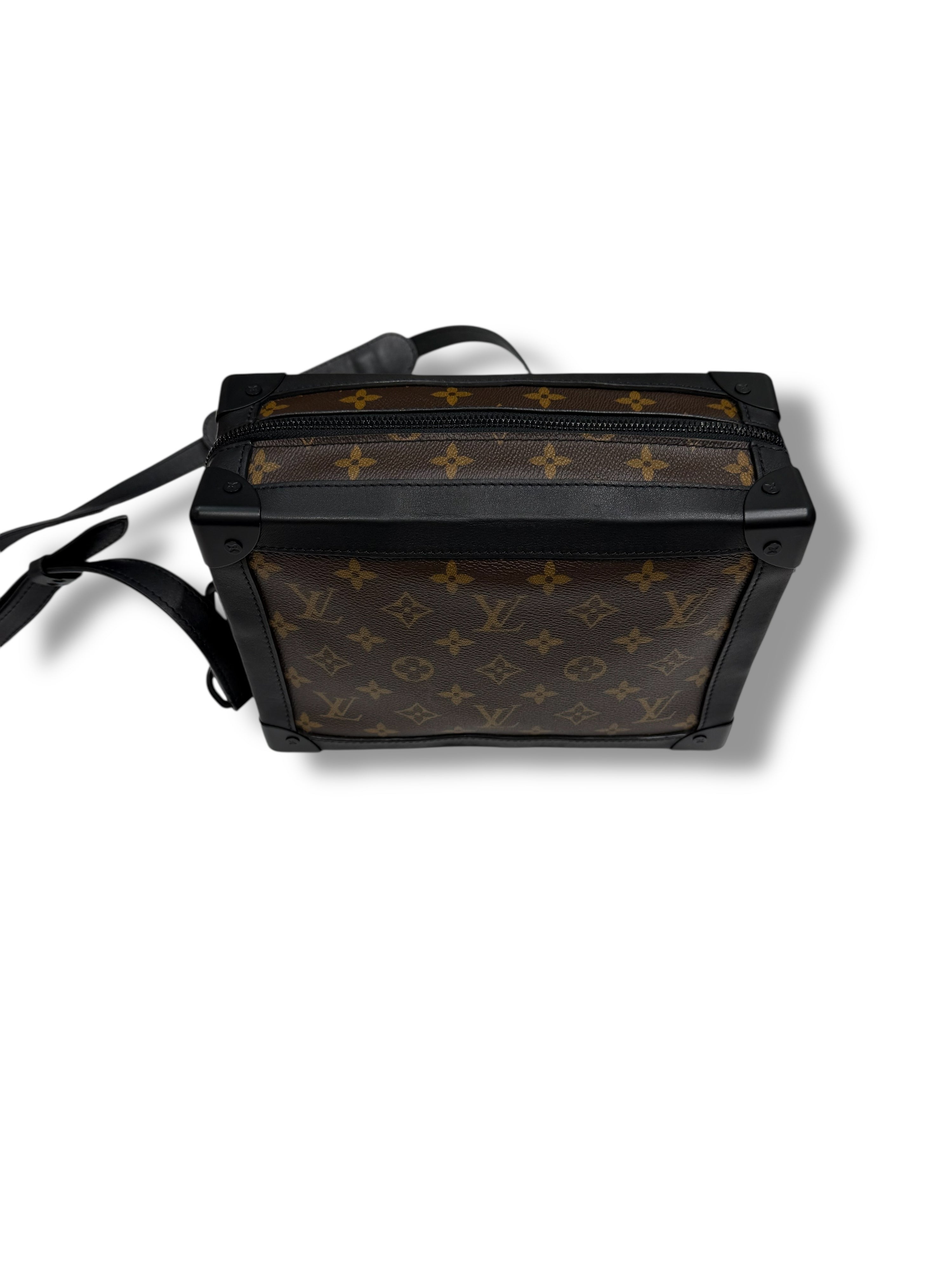 Louis Vuitton - Sac En Vinyles Soft Truck Monogram | Les Folies d’Eugénie