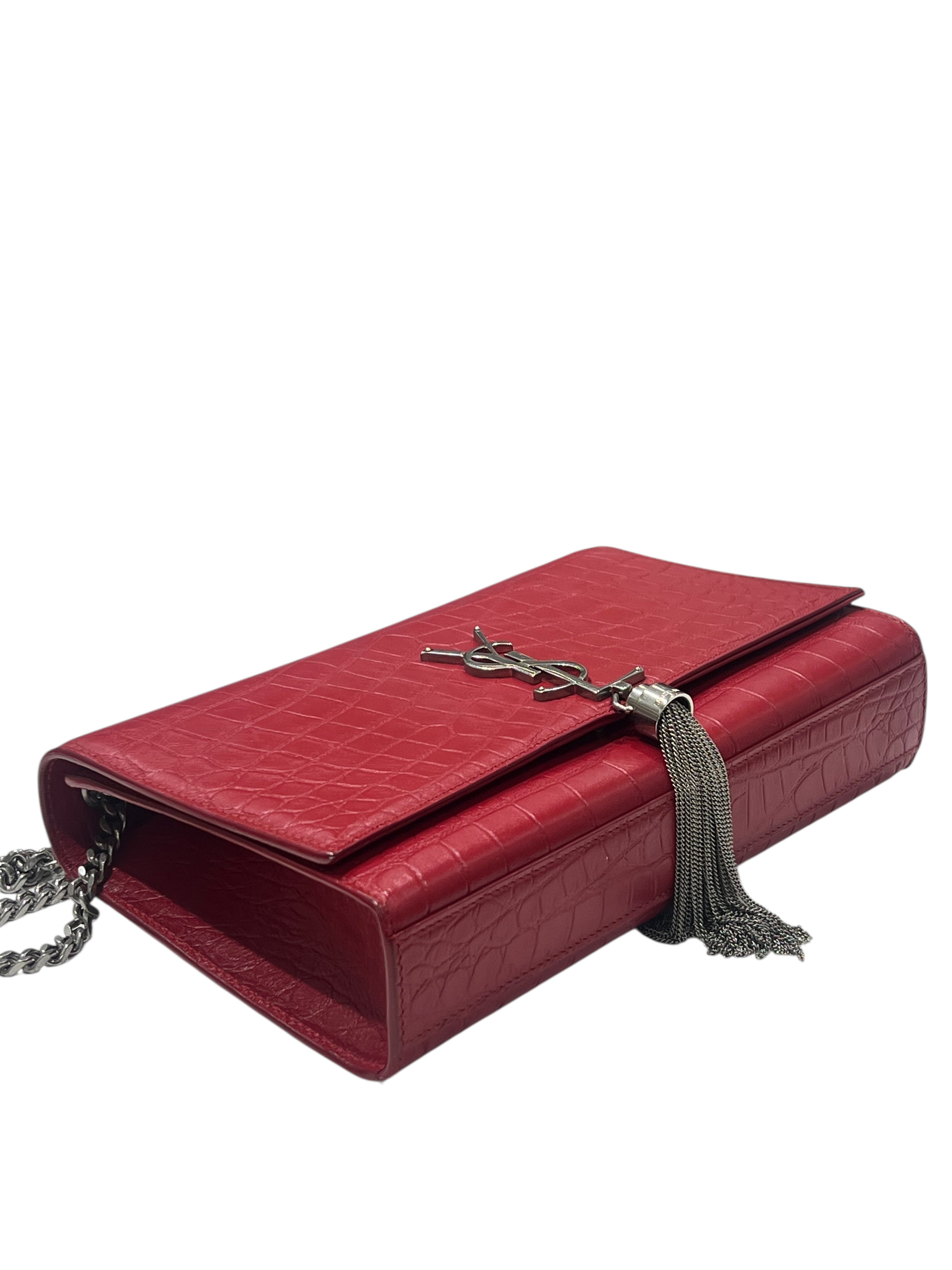 Saint Laurent - sac Kate pompon médium cuir façon croco rouge