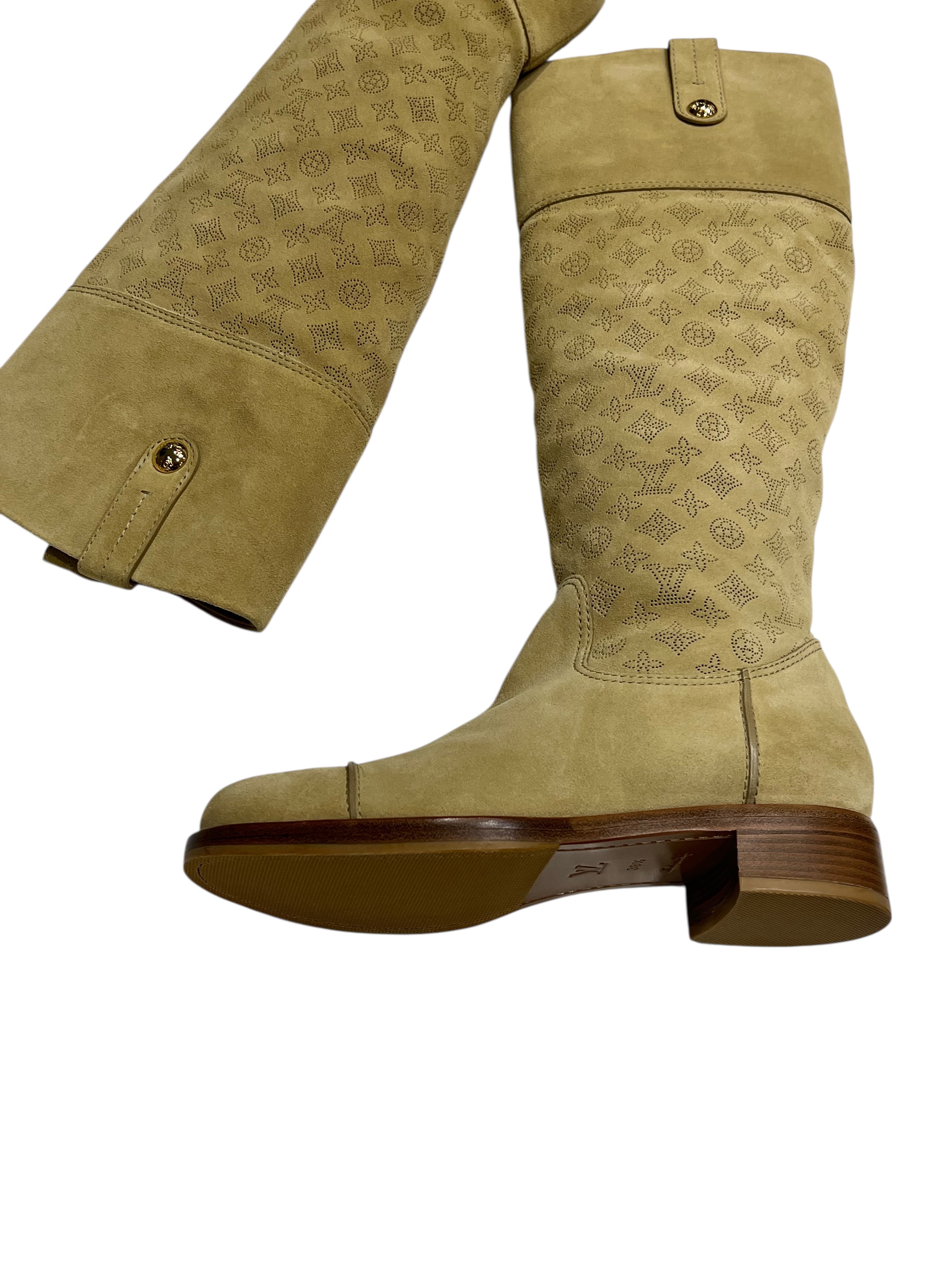 Louis Vuitton - bottes Mahina daim beige T38,5