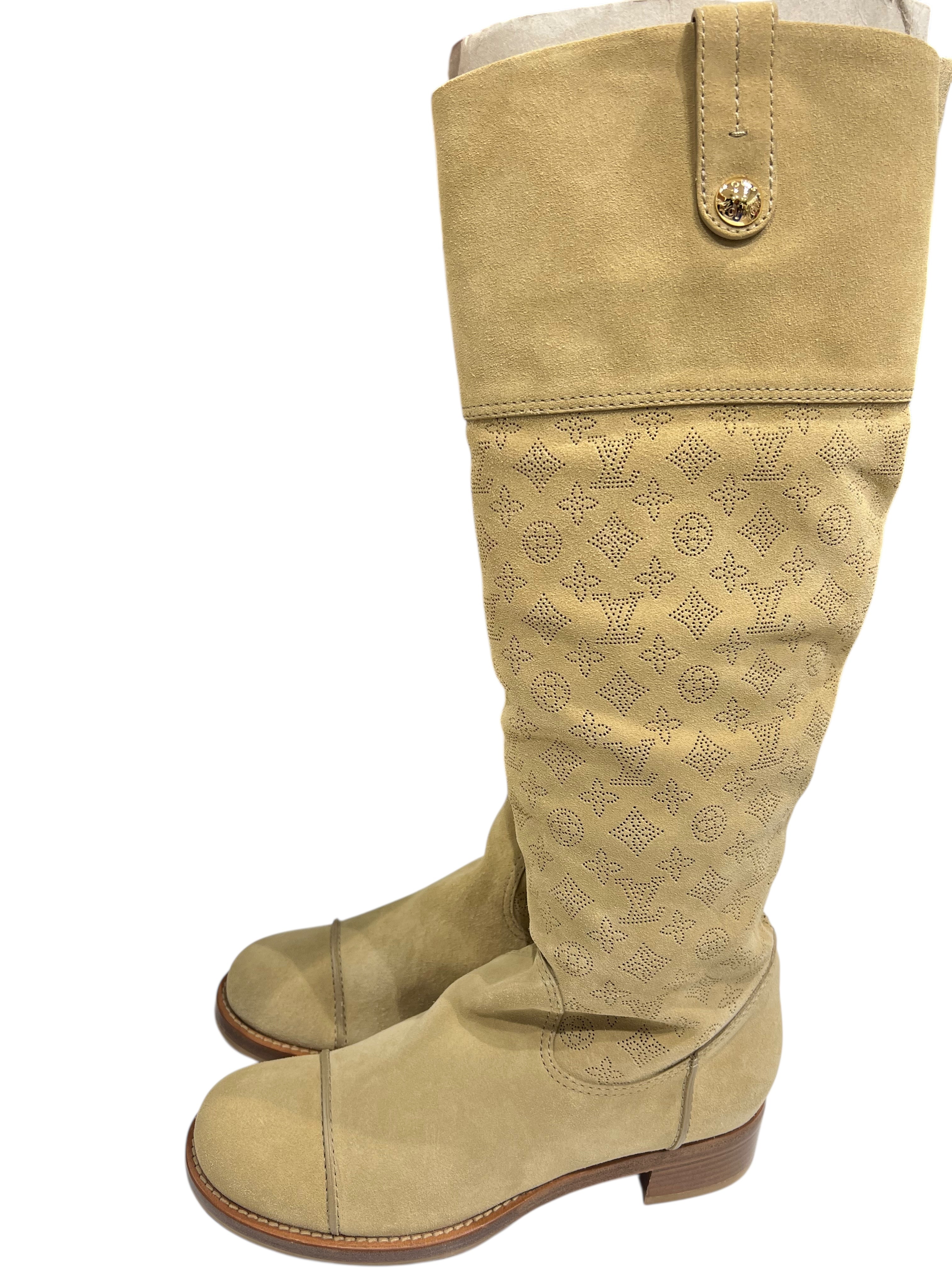 Louis Vuitton - bottes Mahina daim beige T38,5