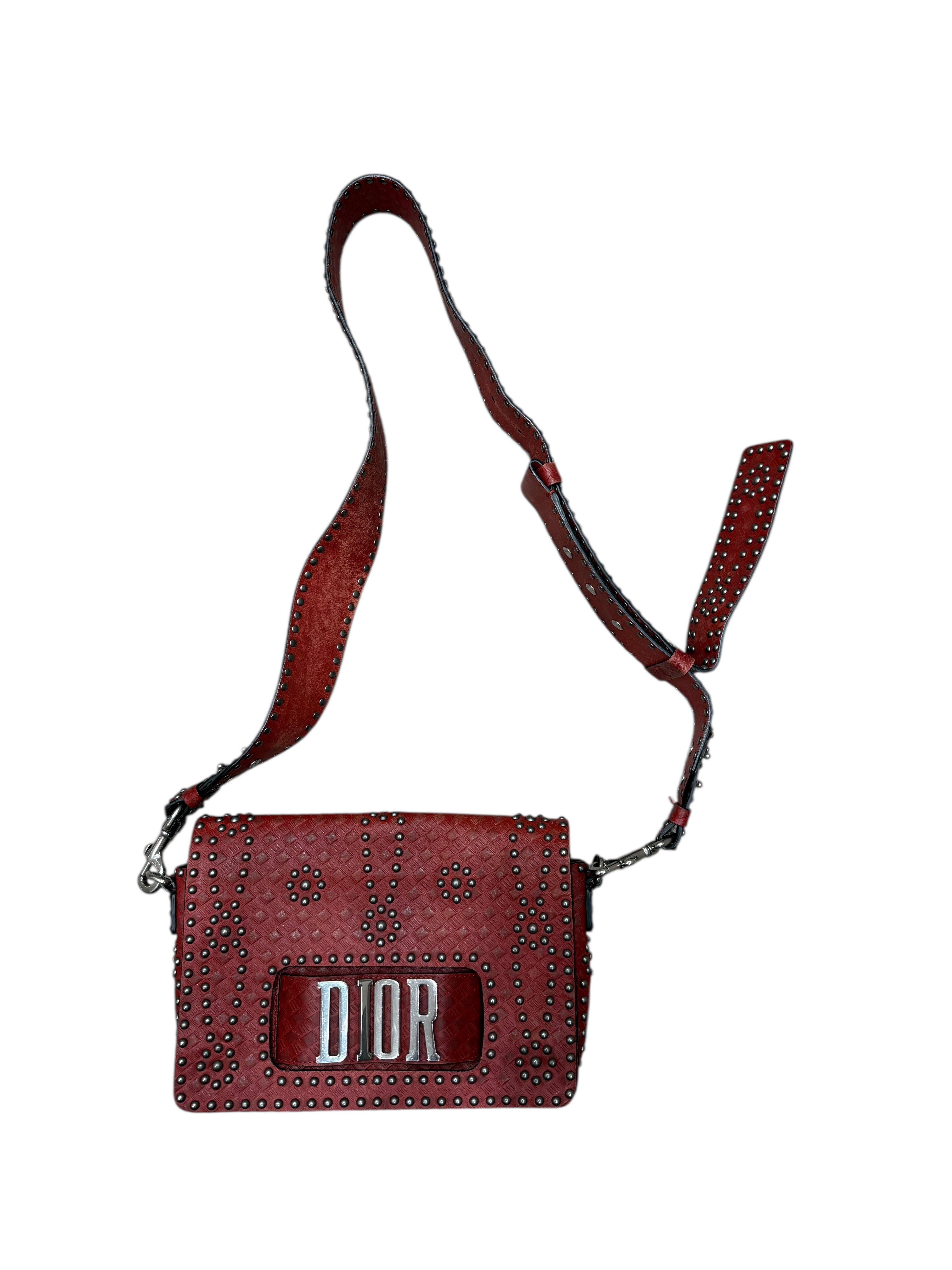 Christian Dior - Sac Modèle Évolution en cuir rouge clouté