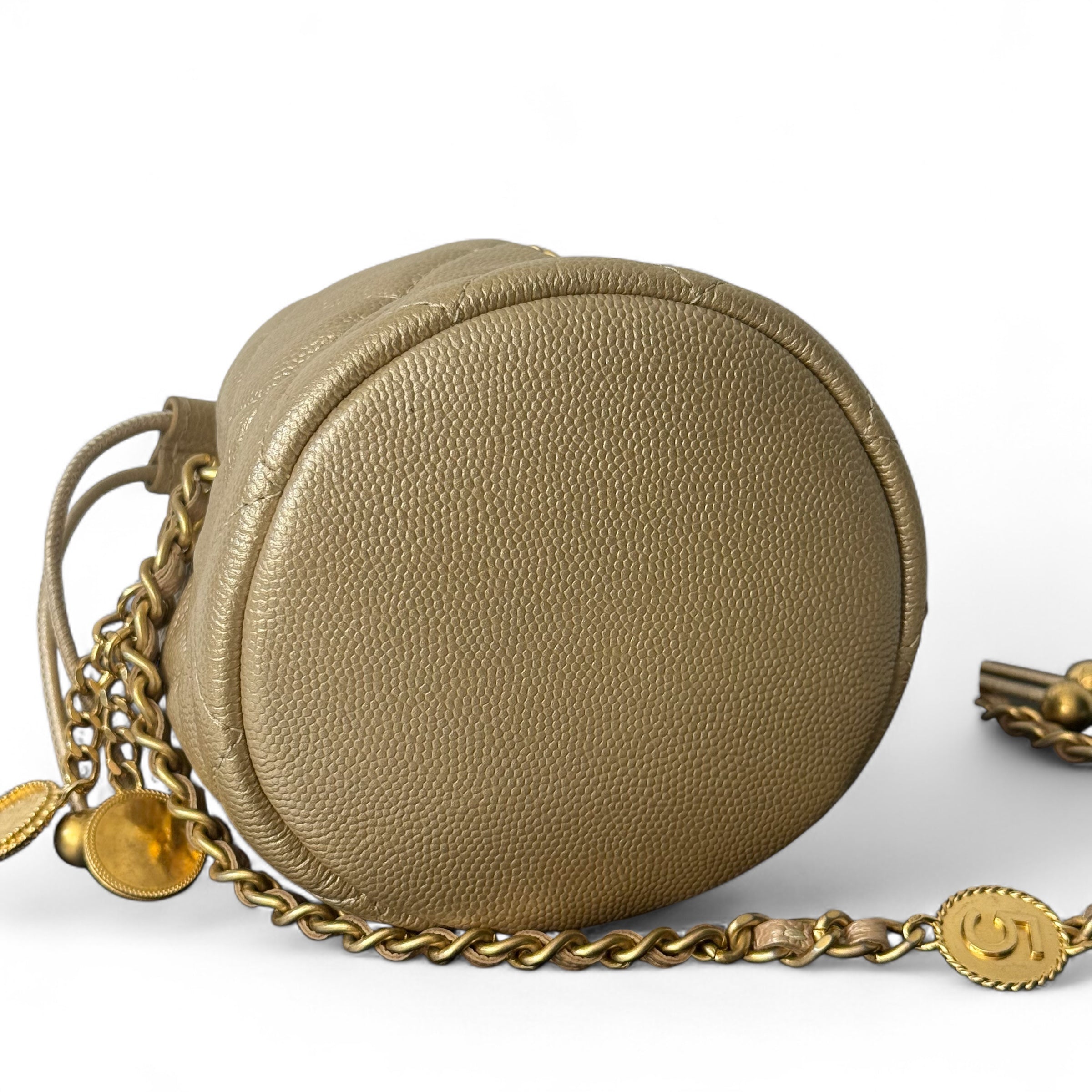 Chanel - Petit sac doré bourse