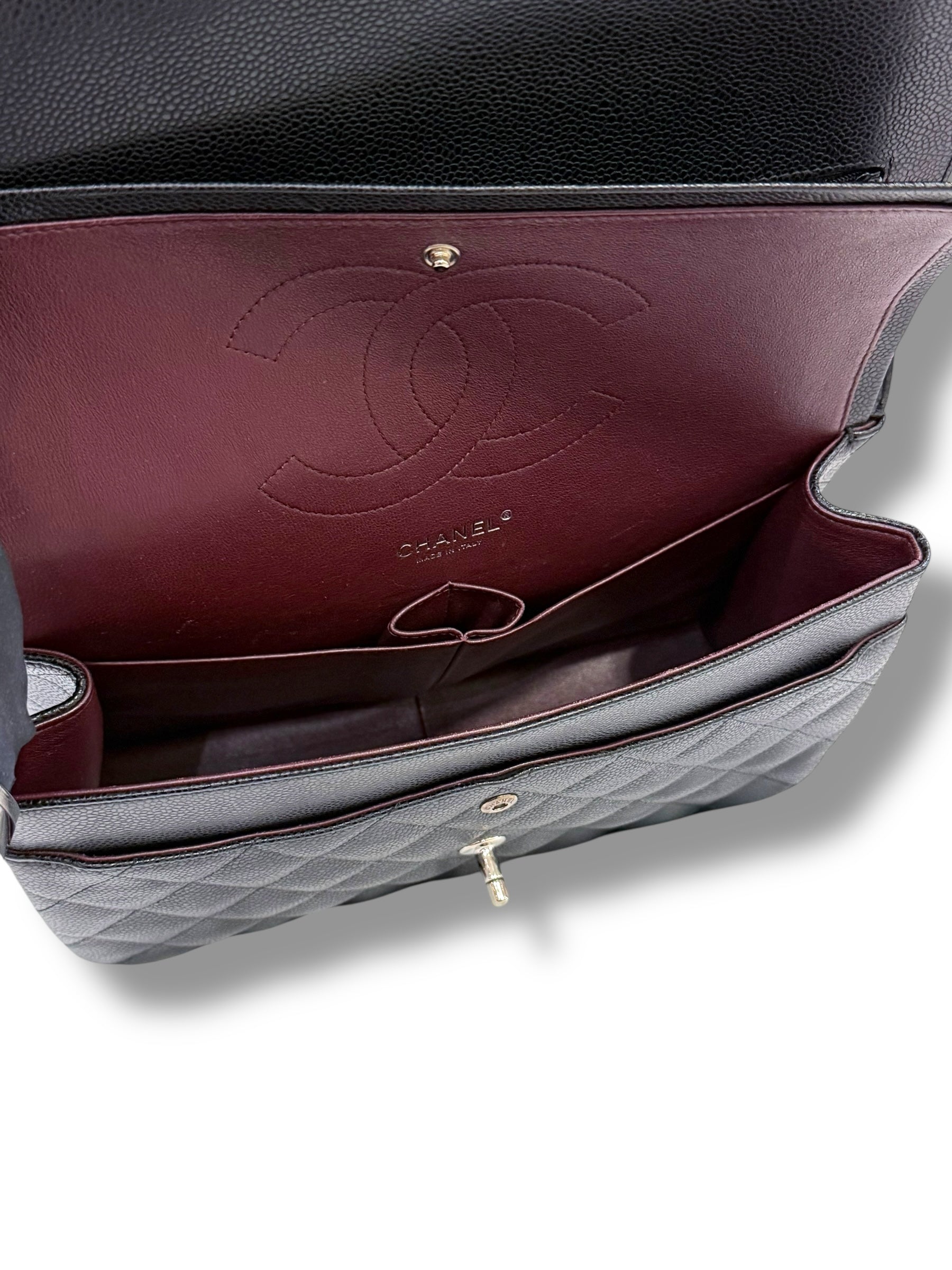 Chanel - Sac Timeless Jumbo cuir caviar