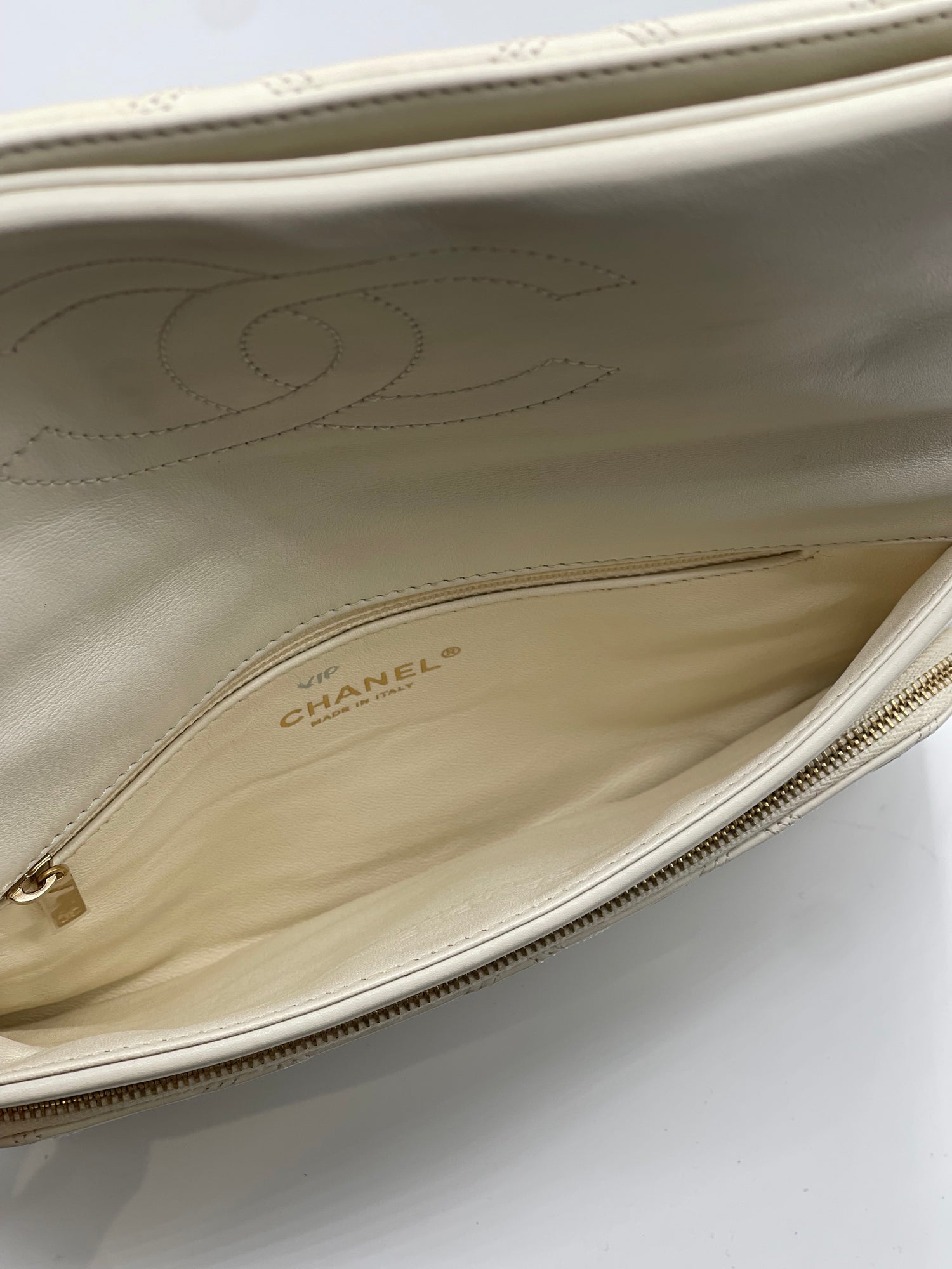 Chanel - Matelassierte Klapp-Clutch