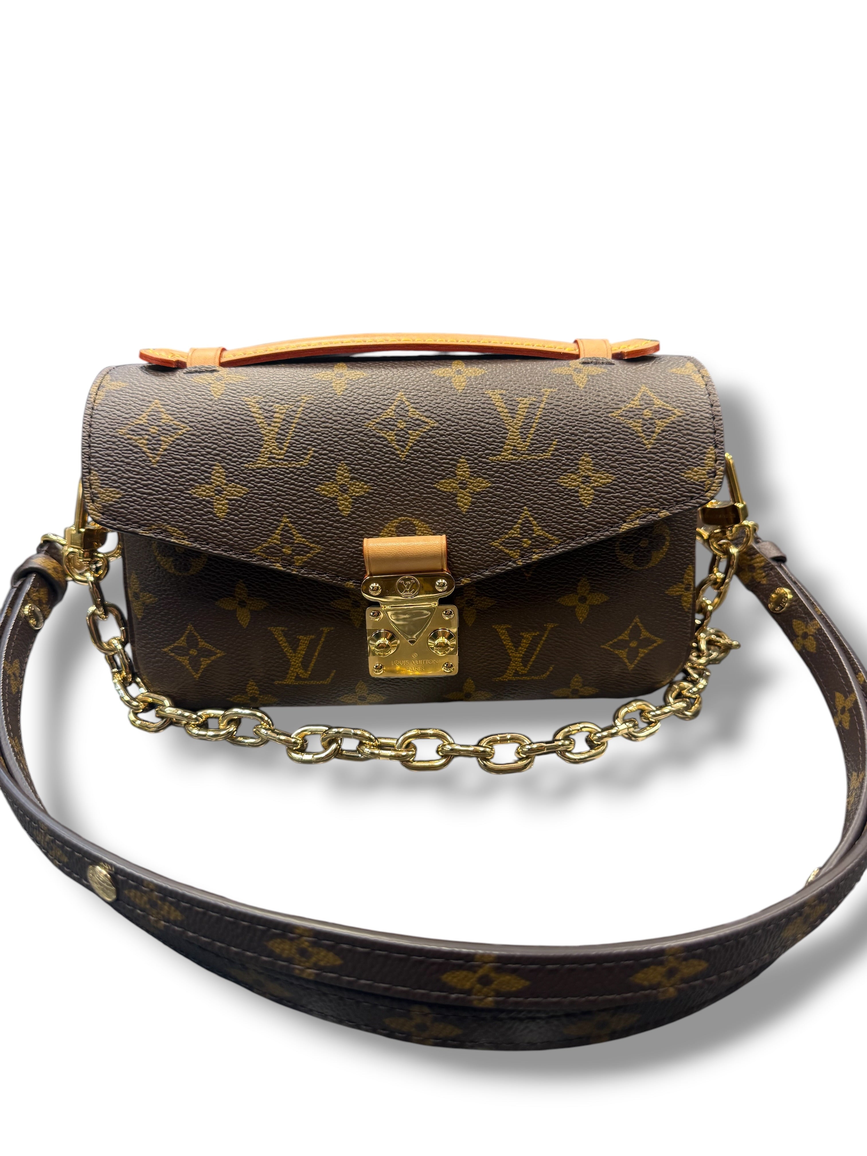 Louis Vuitton Sac pochette Métis East West monogramme
