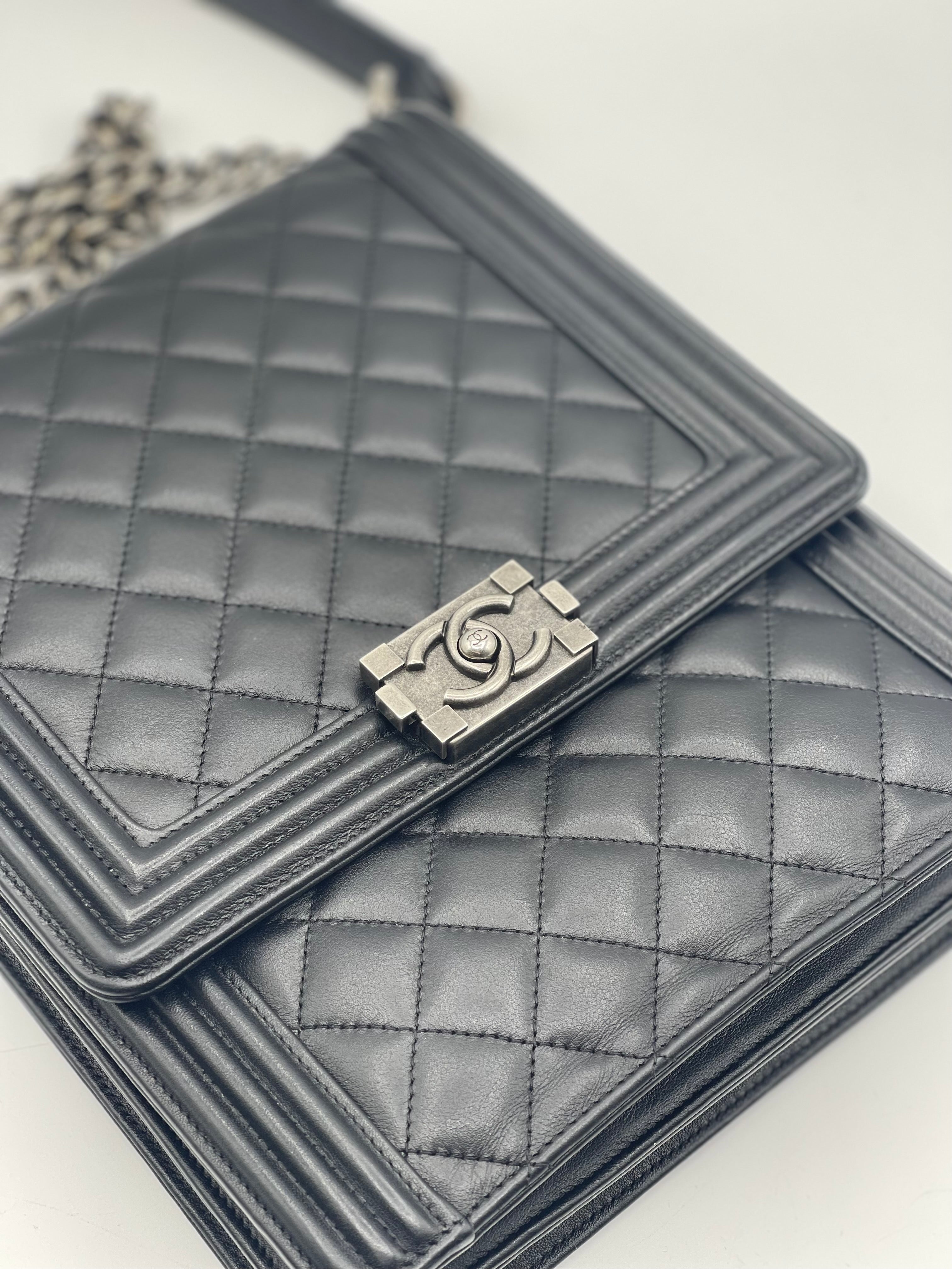 Chanel - Sac Boy allongé