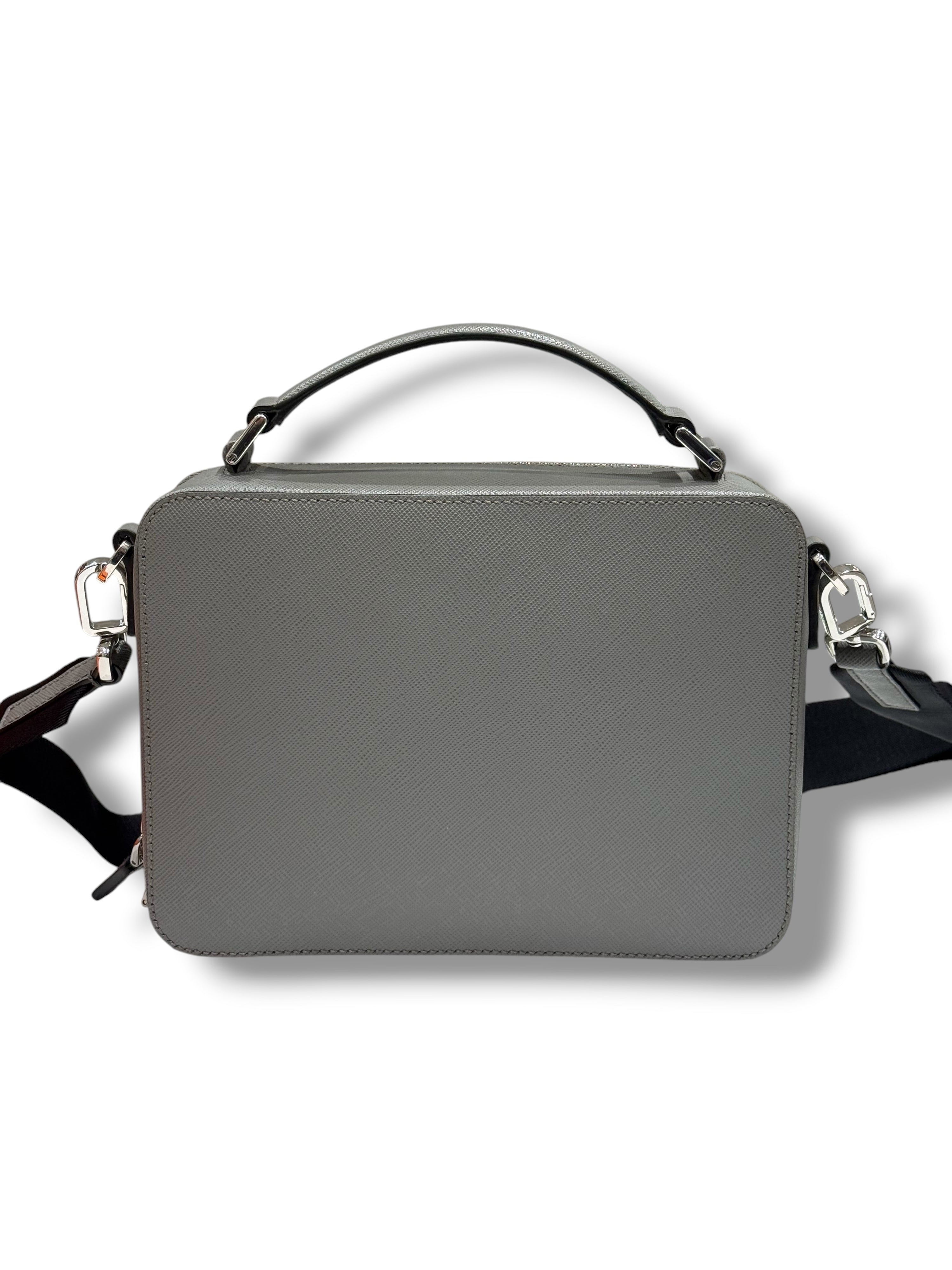 Prada – Brique-Tasche in Marmor-Grau