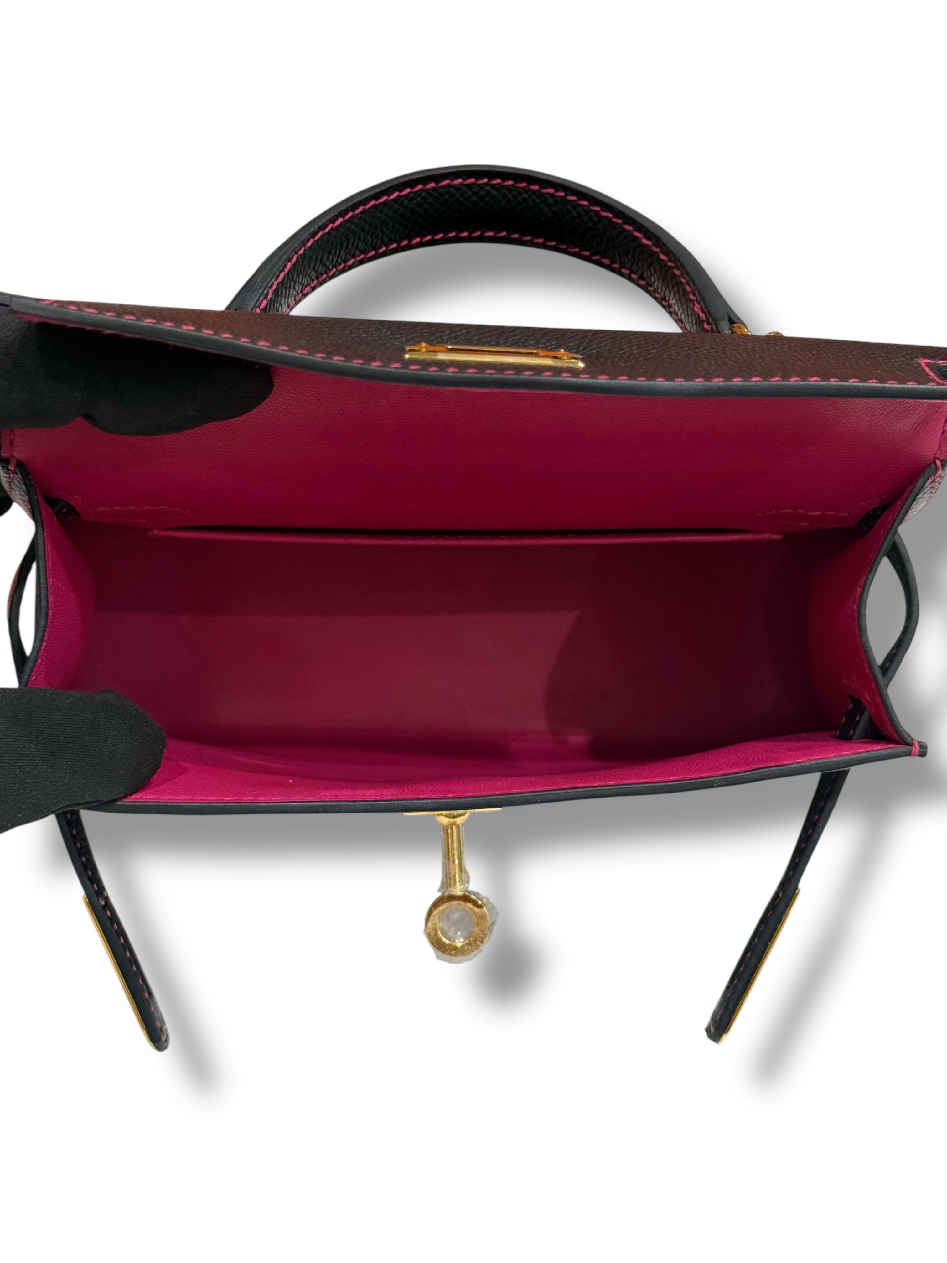 Hermès - Sac Mini Kelly Noir et Rose Extrême commande spéciale