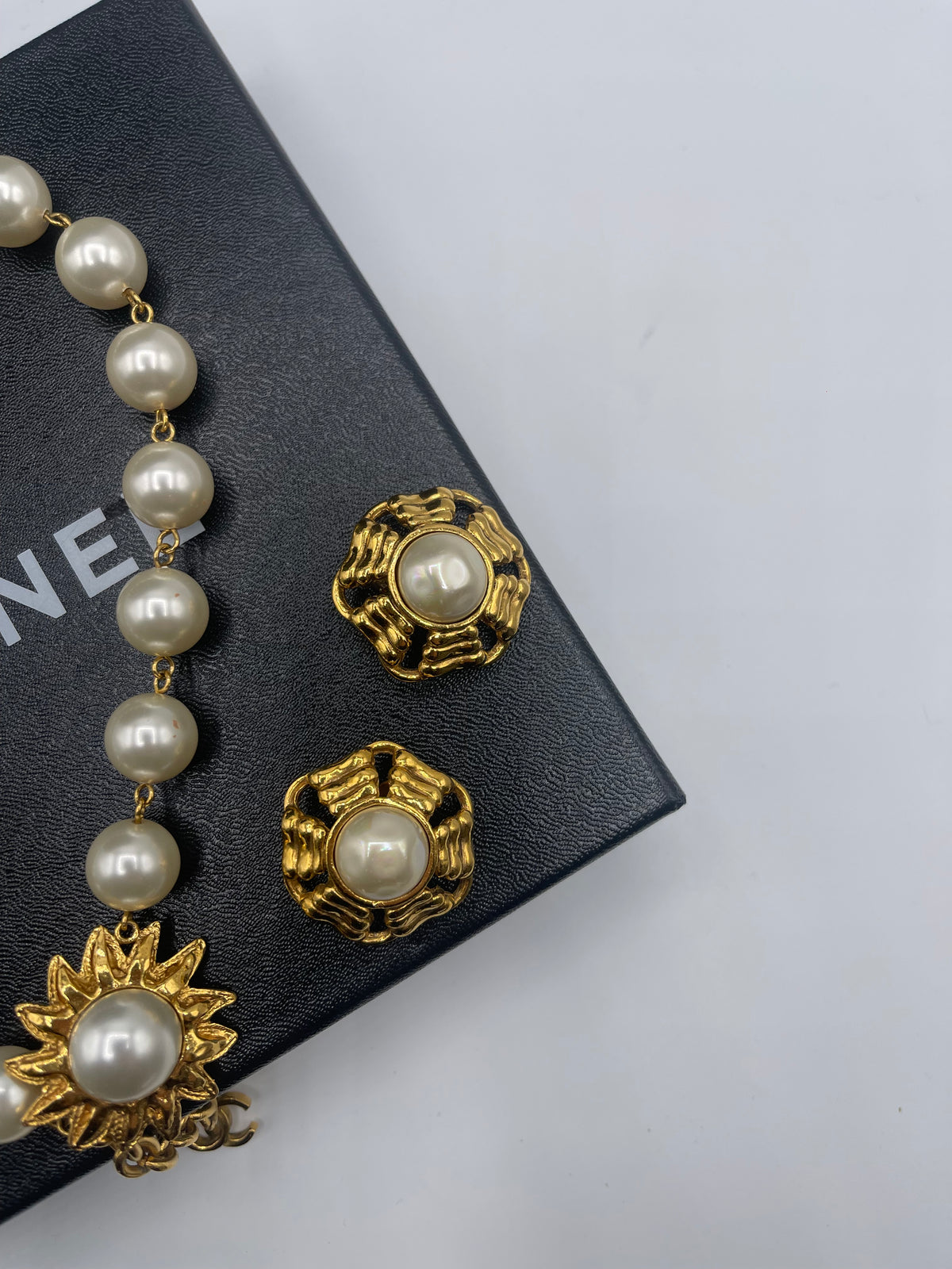 Chanel - Earrings
