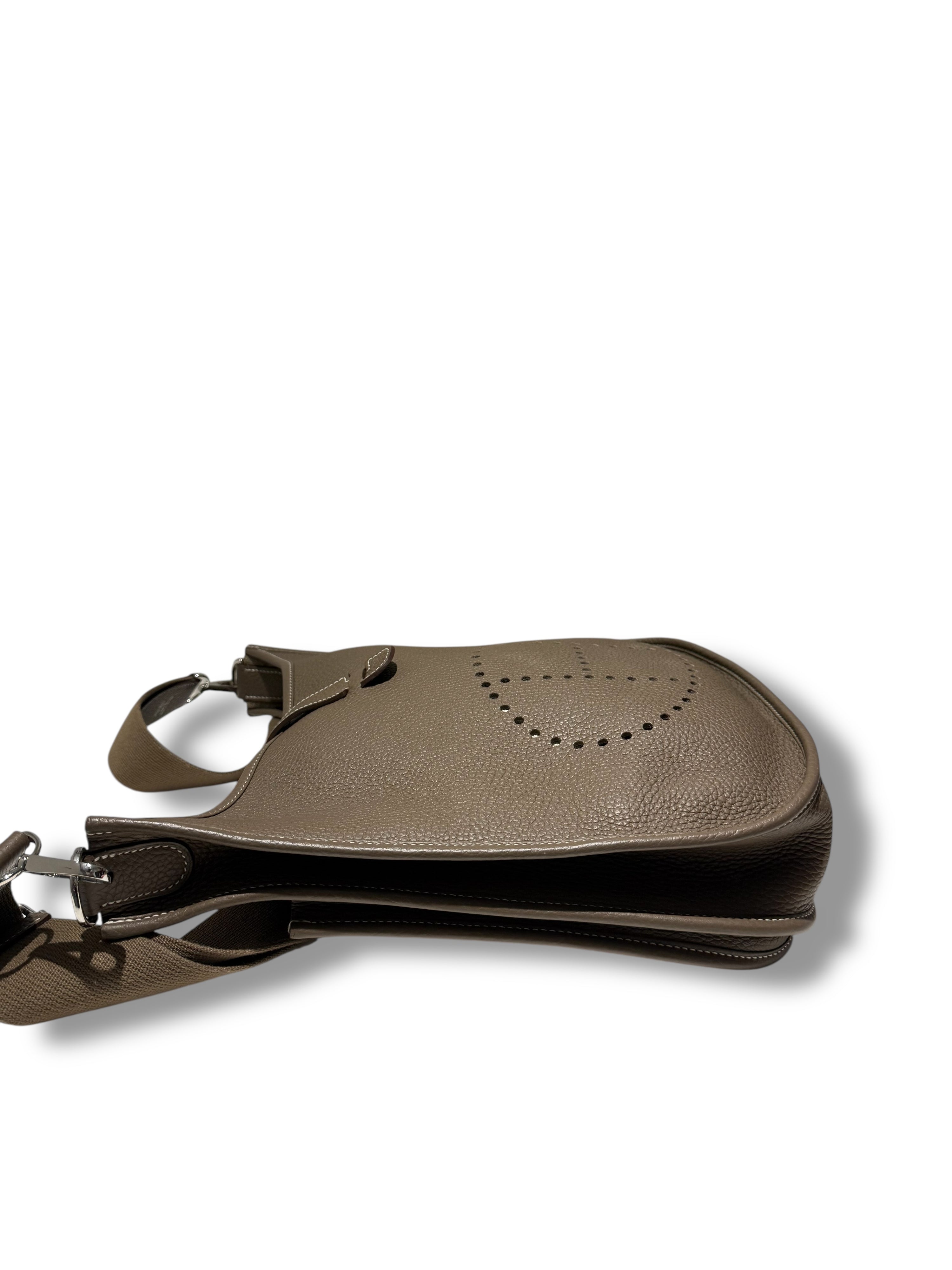 Hermès - Sac Evelyne III 29 Étoupe | Les Folies d’Eugénie