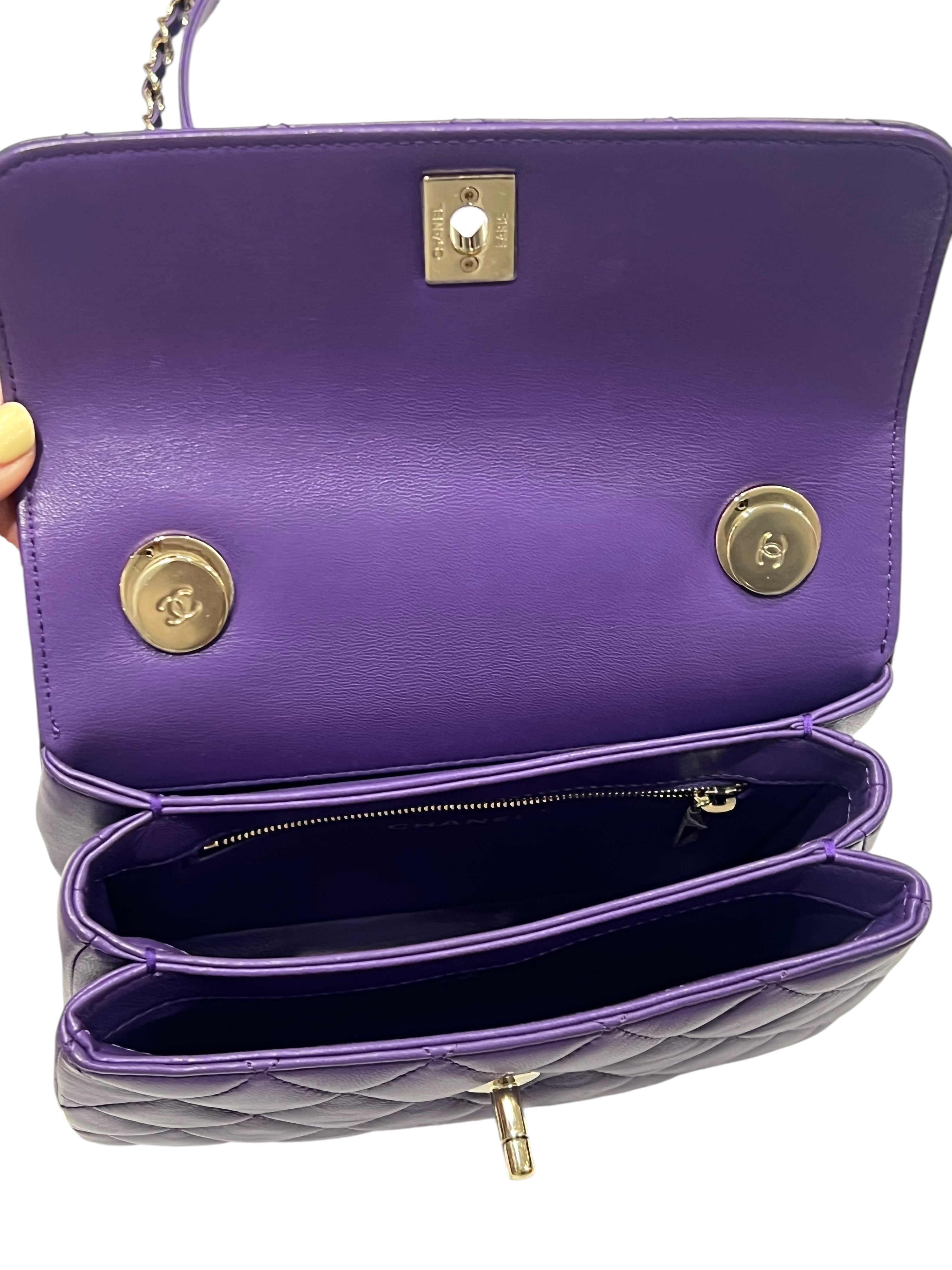 Chanel – Mini-Trendy-Tasche aus violettem Leder