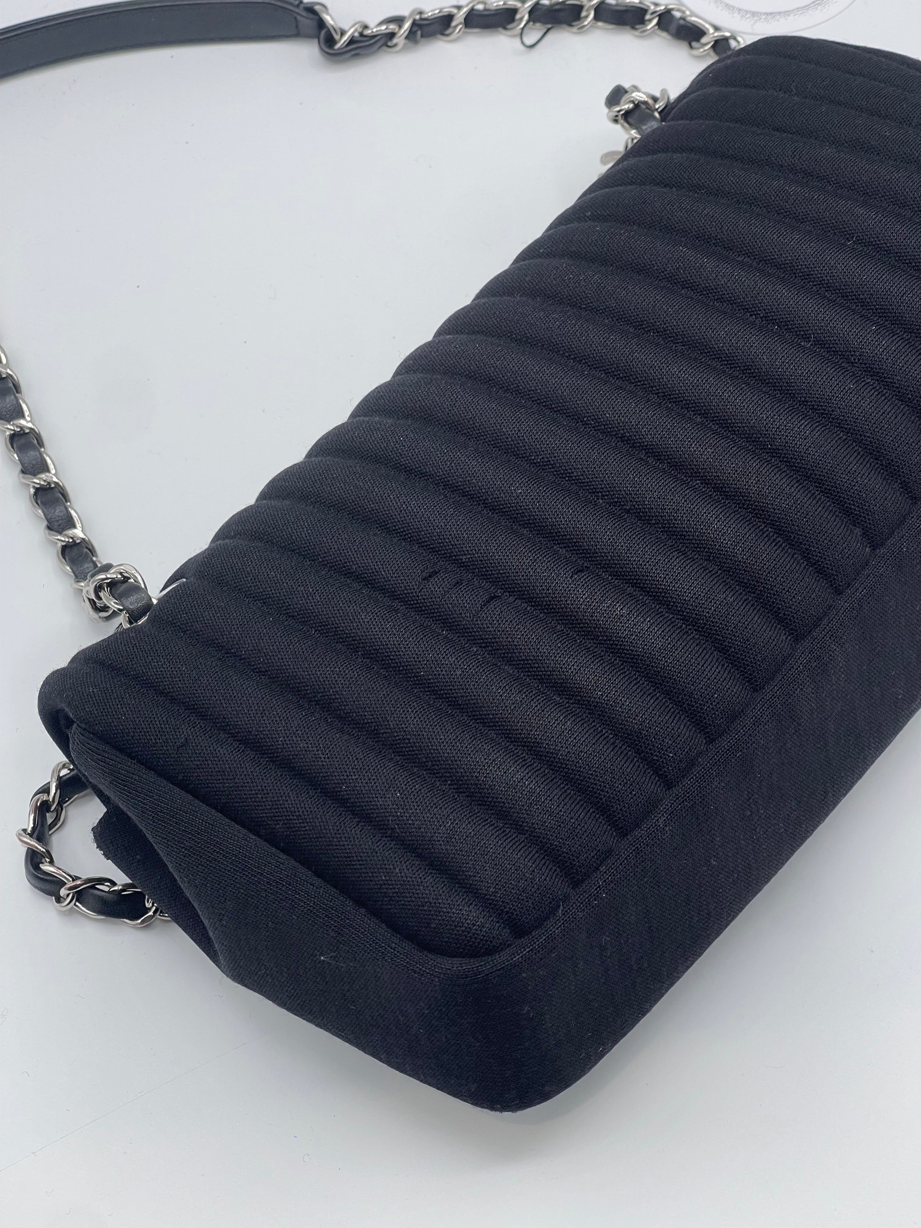 Chanel - Timeless en jersey noir