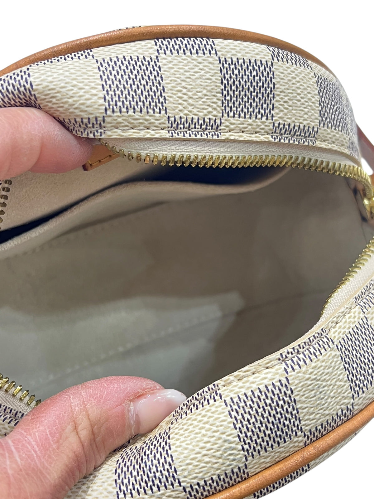 Louis Vuitton - sac boîte à chapeaux toile damier azur