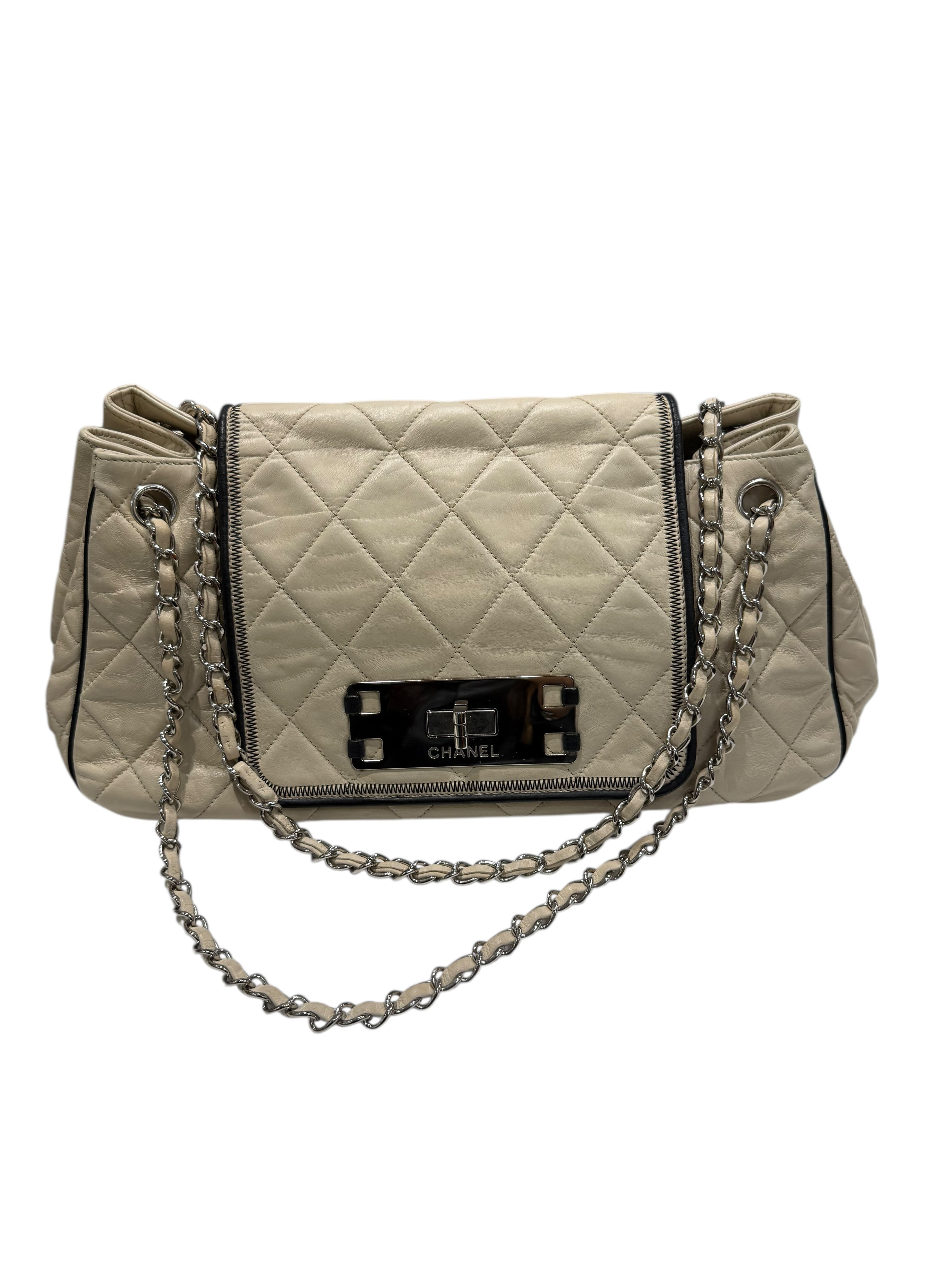 Chanel - Sac Modern Chain Flap Bag