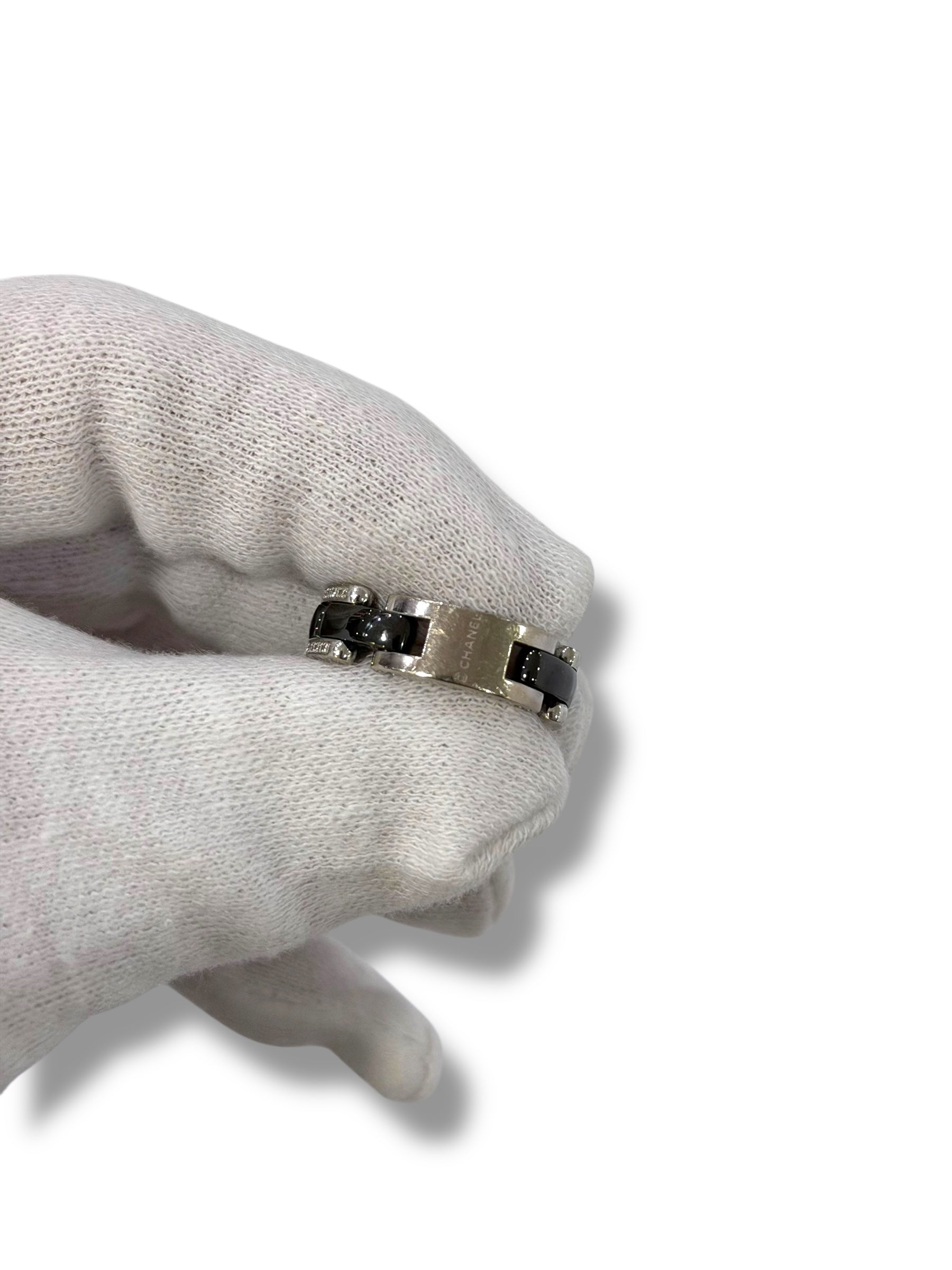 Chanel - Bague Ultra céramique noire et diamants T.51