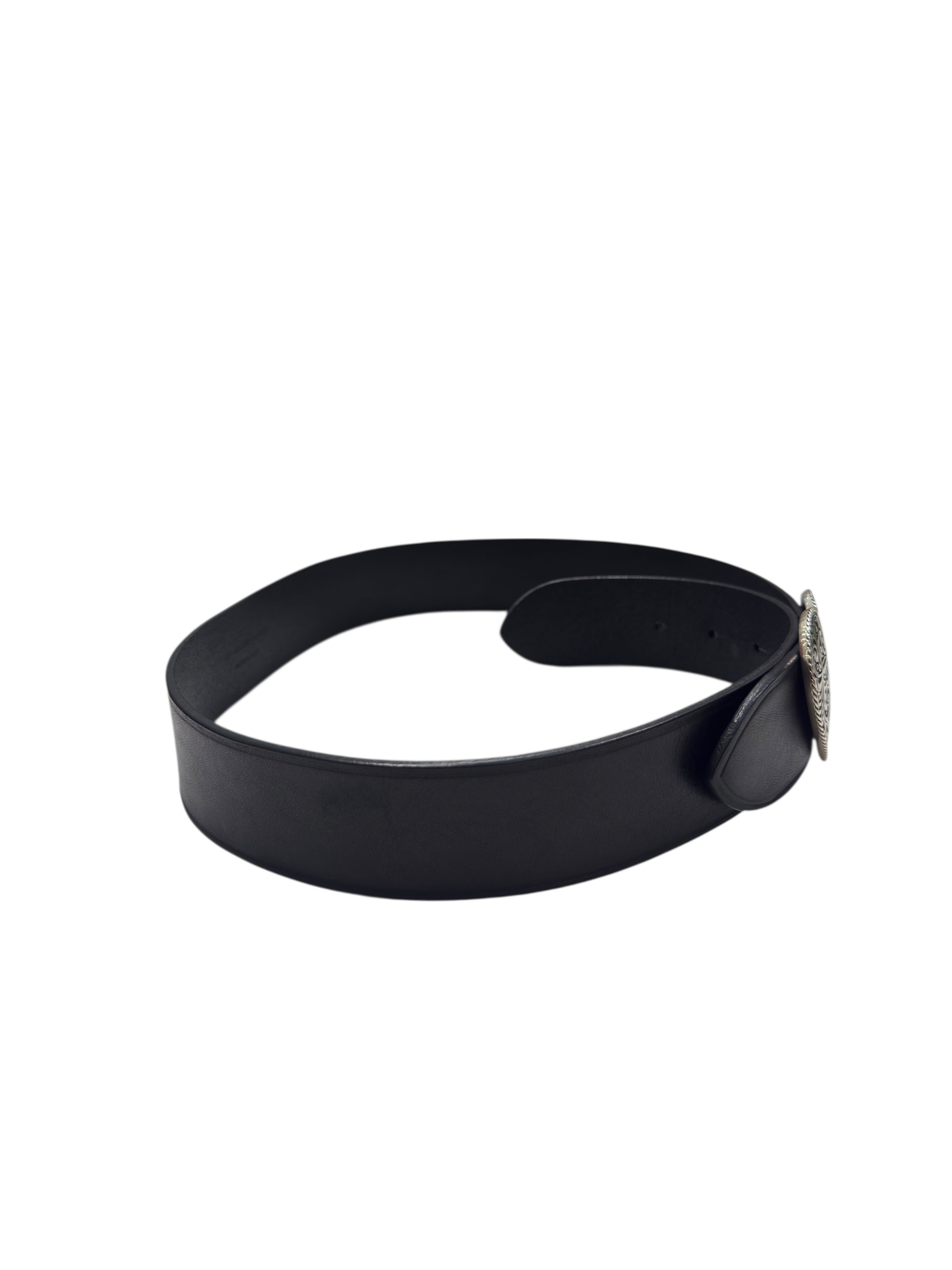 Saint Laurent - Ceinture en cuir noir et boucle cœur argenté T80