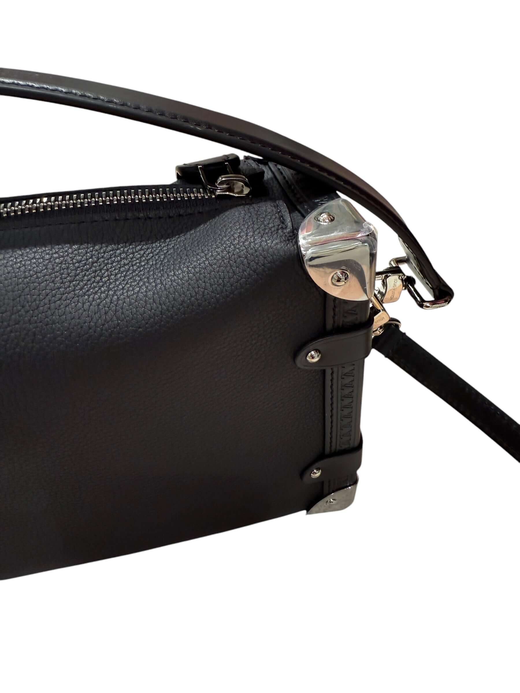Louis Vuitton - Sac Side Trunk Moyen Modèle