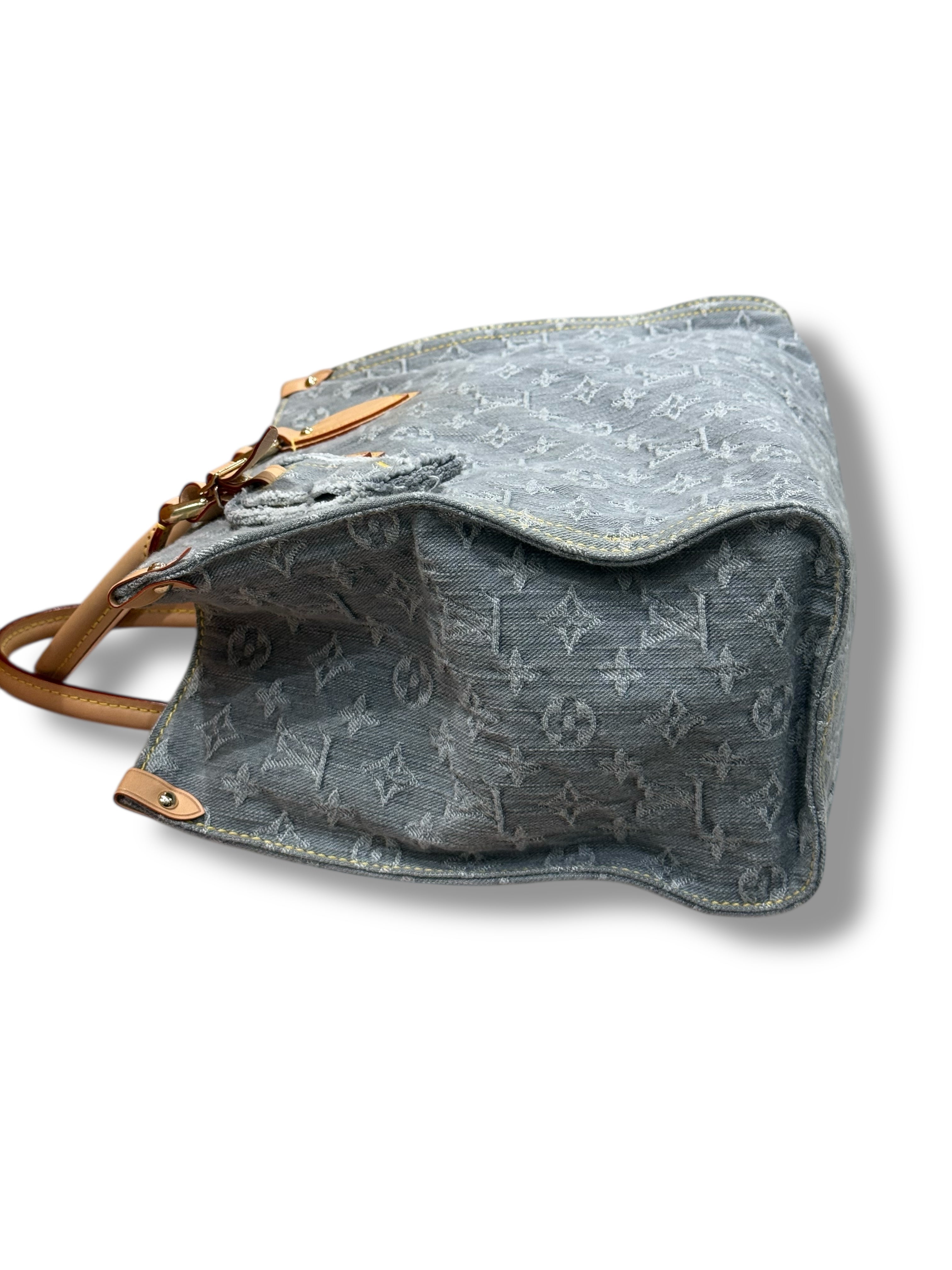 Louis Vuitton - Sac on-the-go denim gris