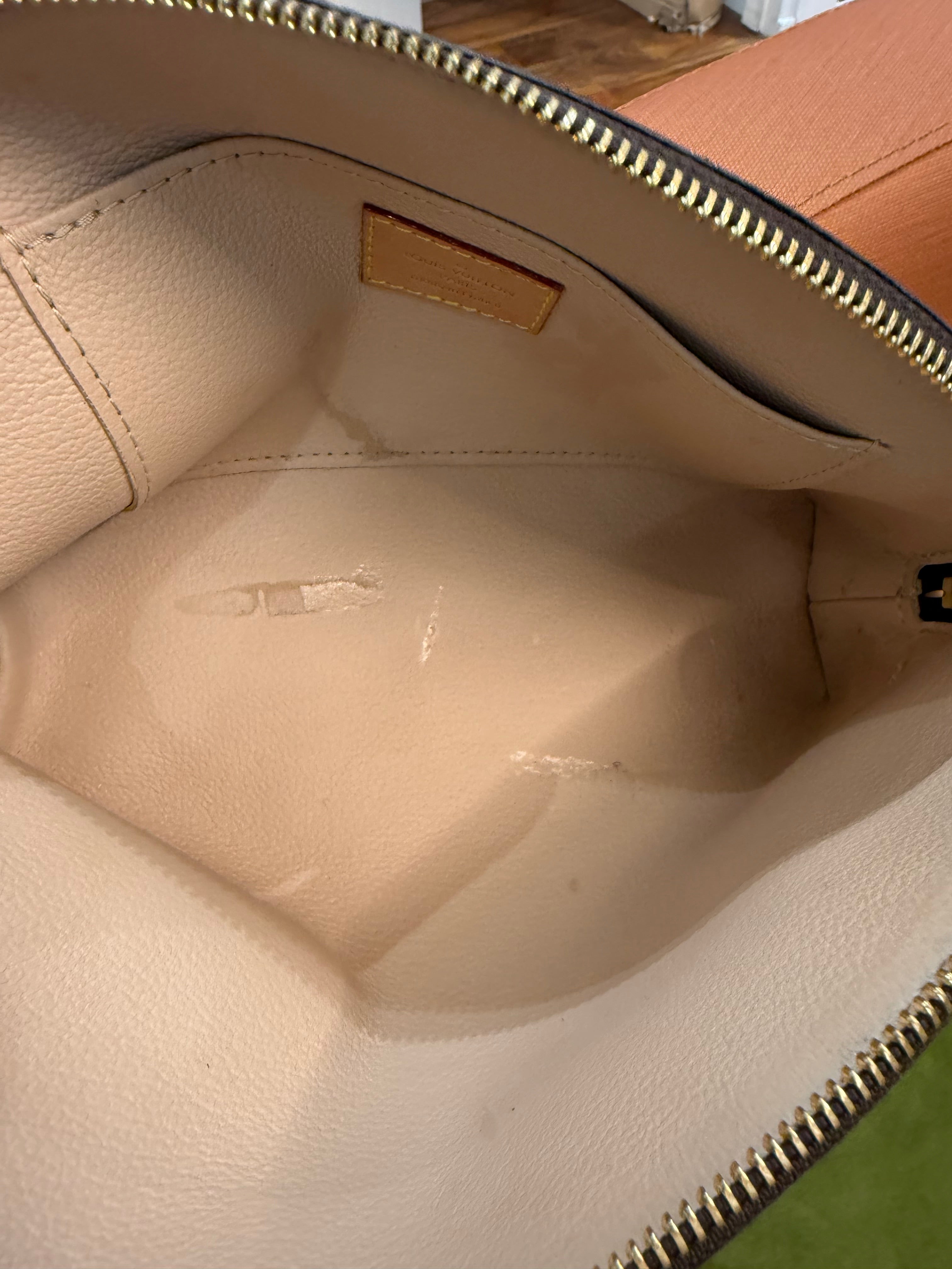 Louis Vuitton - Pochette Cosmétique Monogram