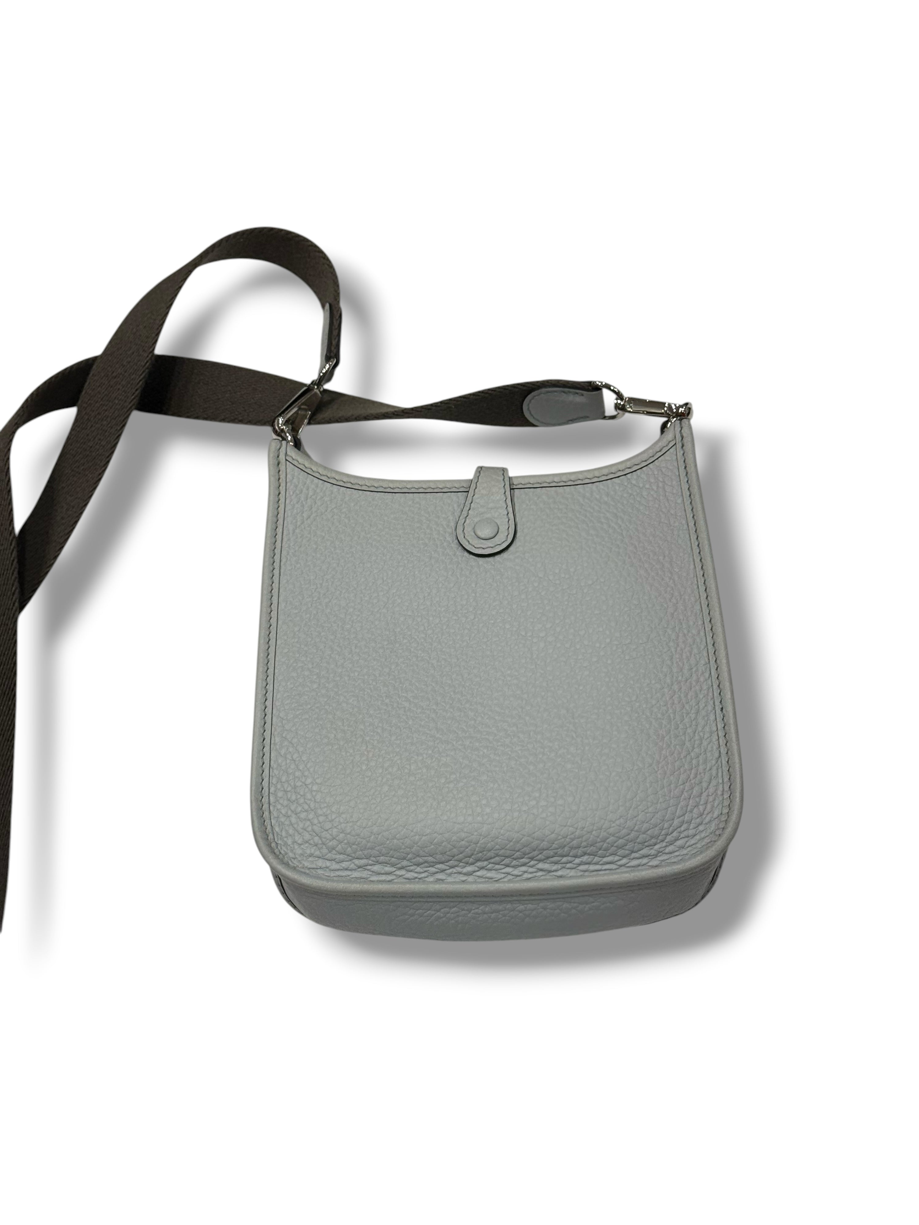 Hermès – Evelyne 16 Tasche in Hellblau, PHW