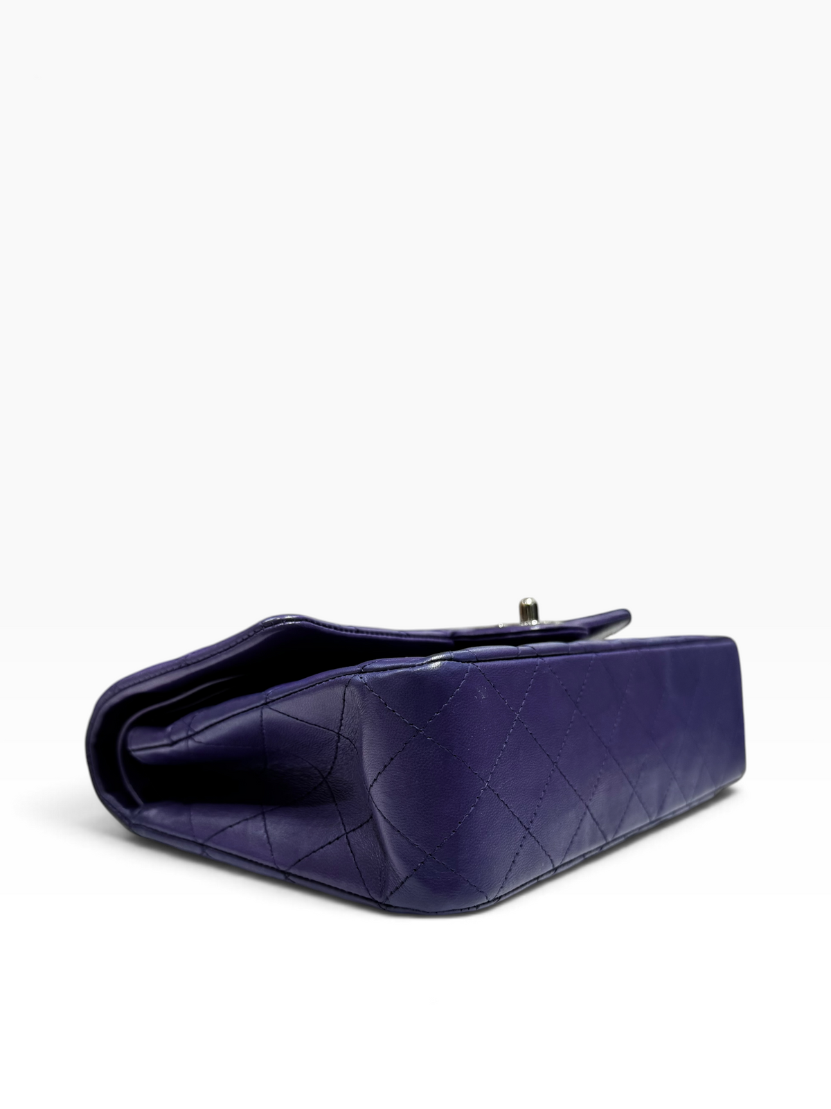 Chanel - Sac Timeless Medium Double flag matelassé violet
