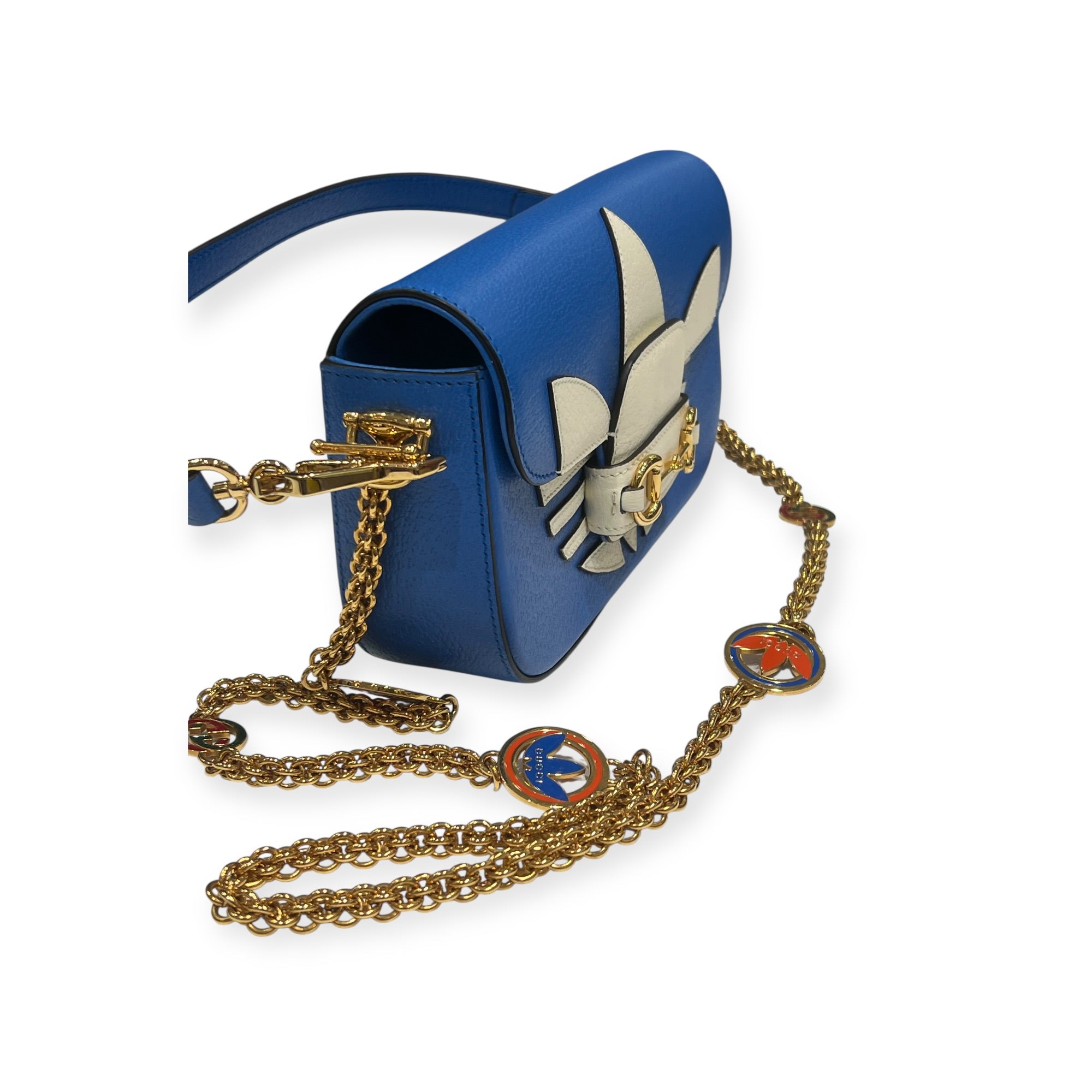 Gucci - Sac Adidas Cuir Bleu Edition Limitée | Les Folies d&