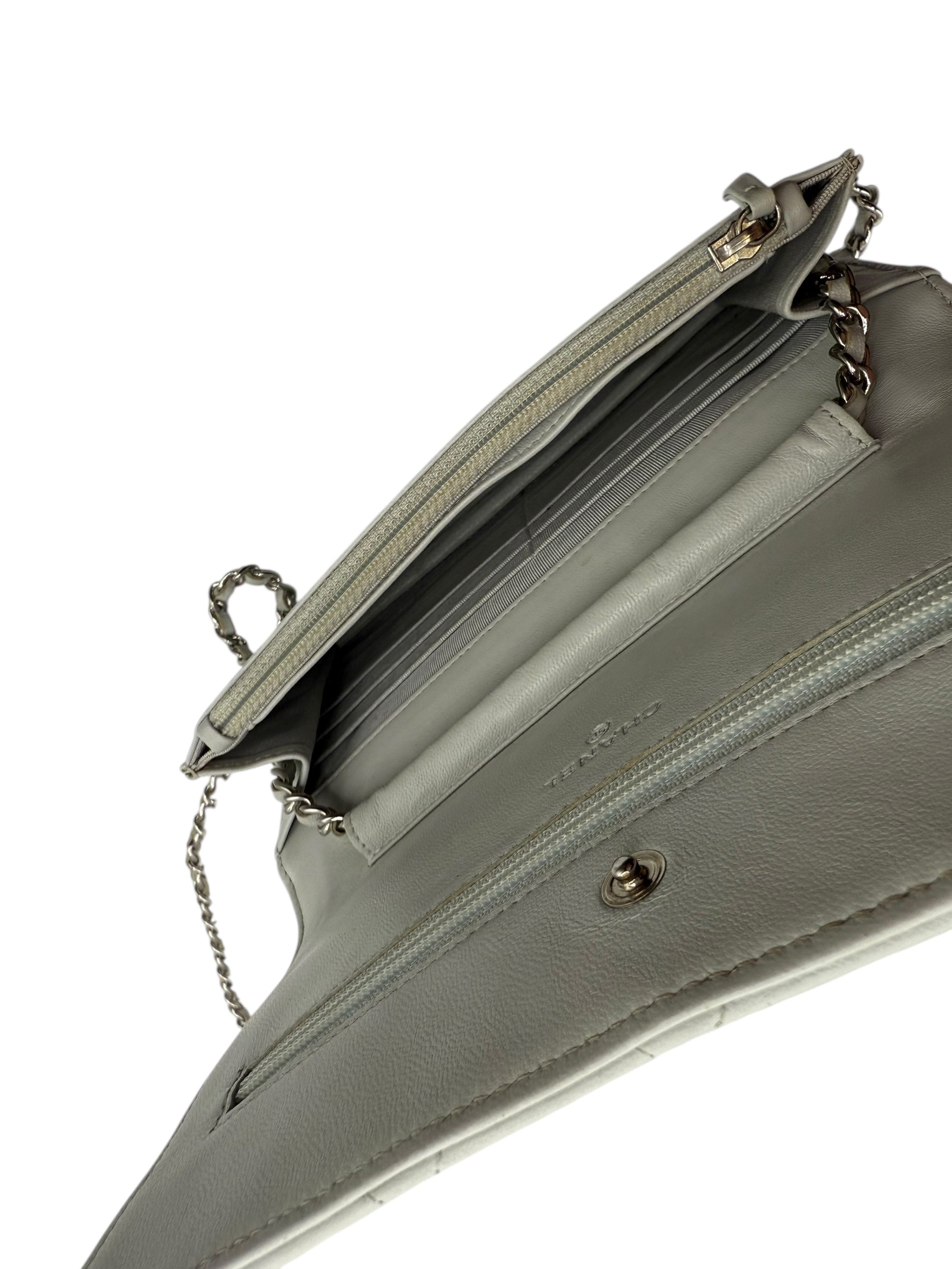 Chanel - Sac Wallet On Chain gris perle