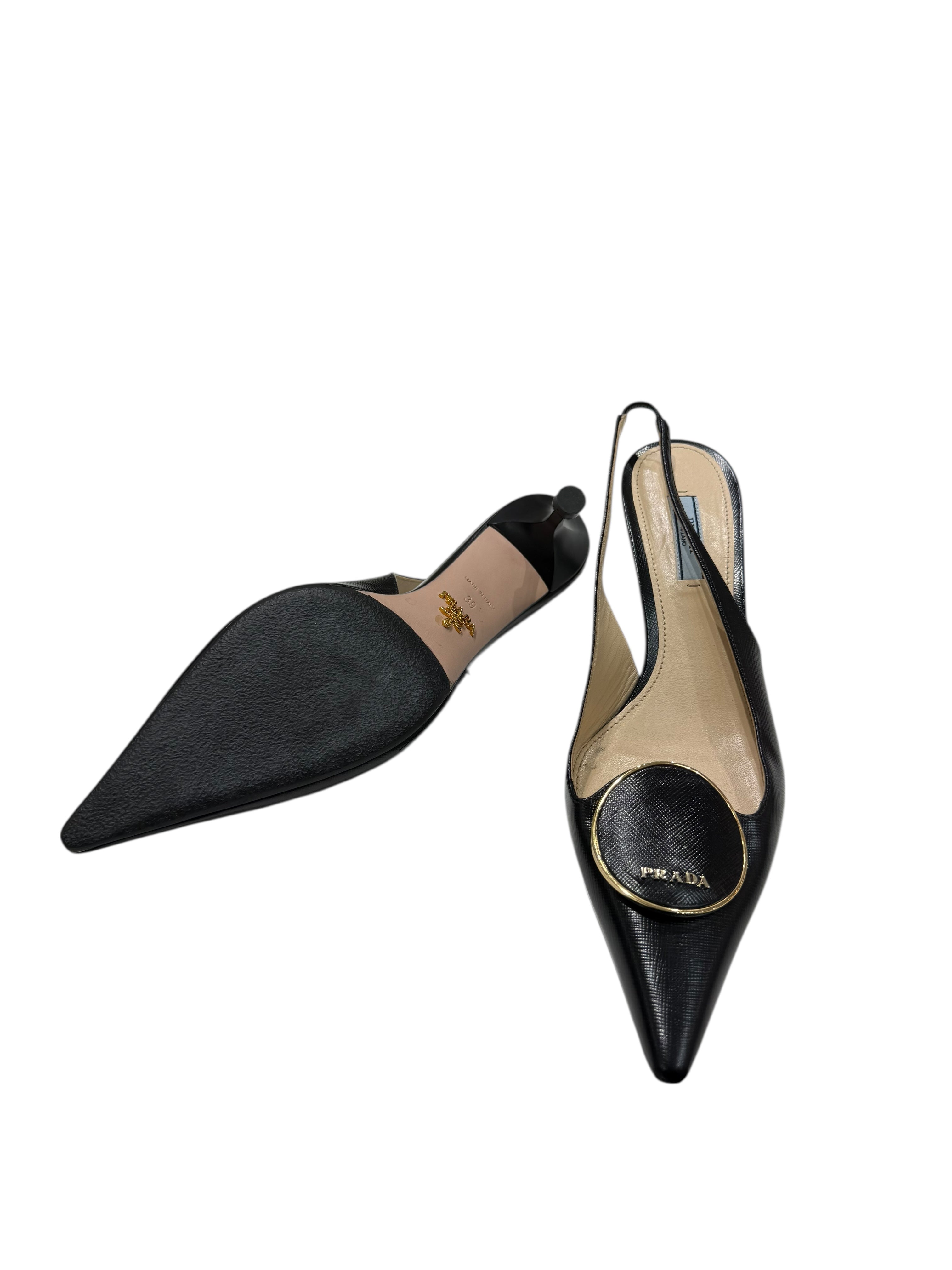 Prada - Slingback en cuir saffiano noir T39