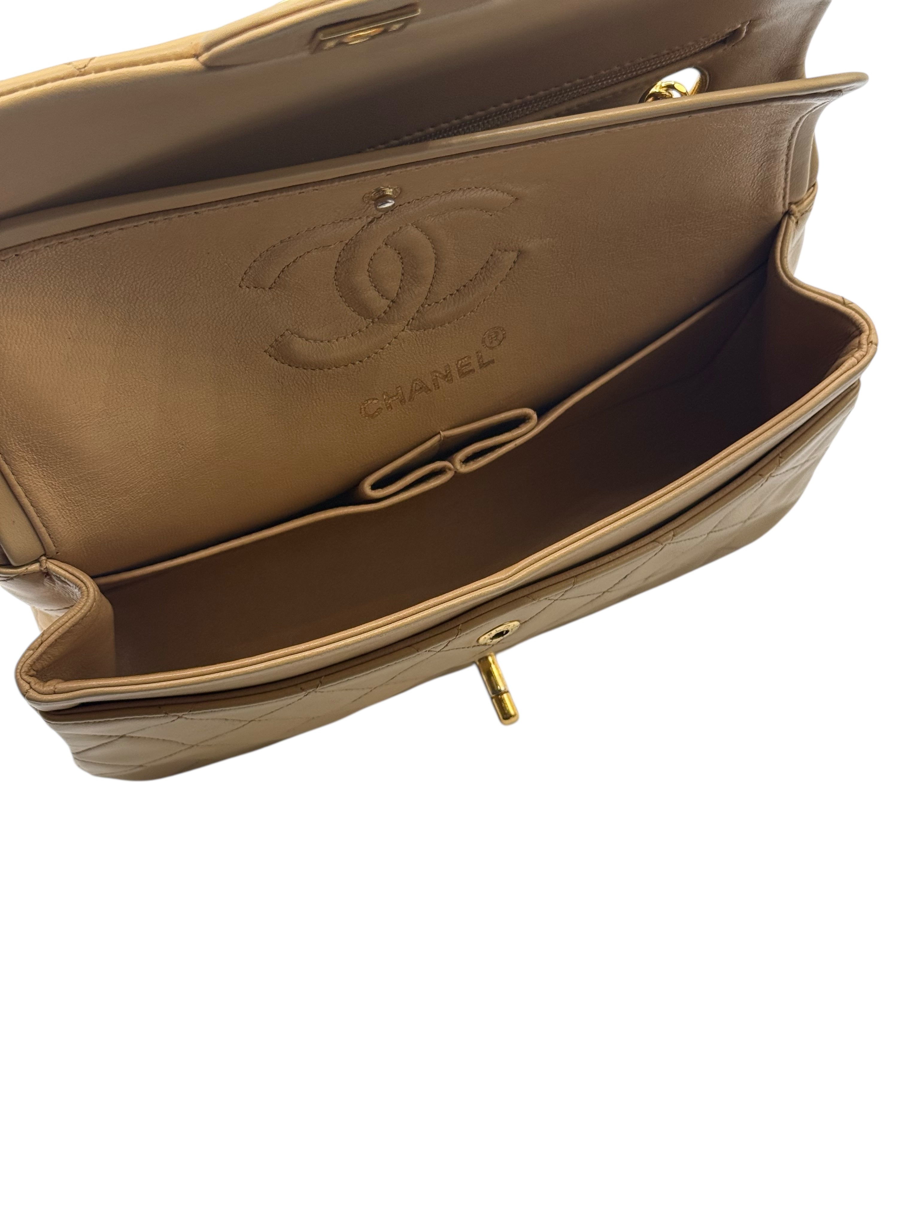 Chanel - sac classique Timeless small cuir Camel