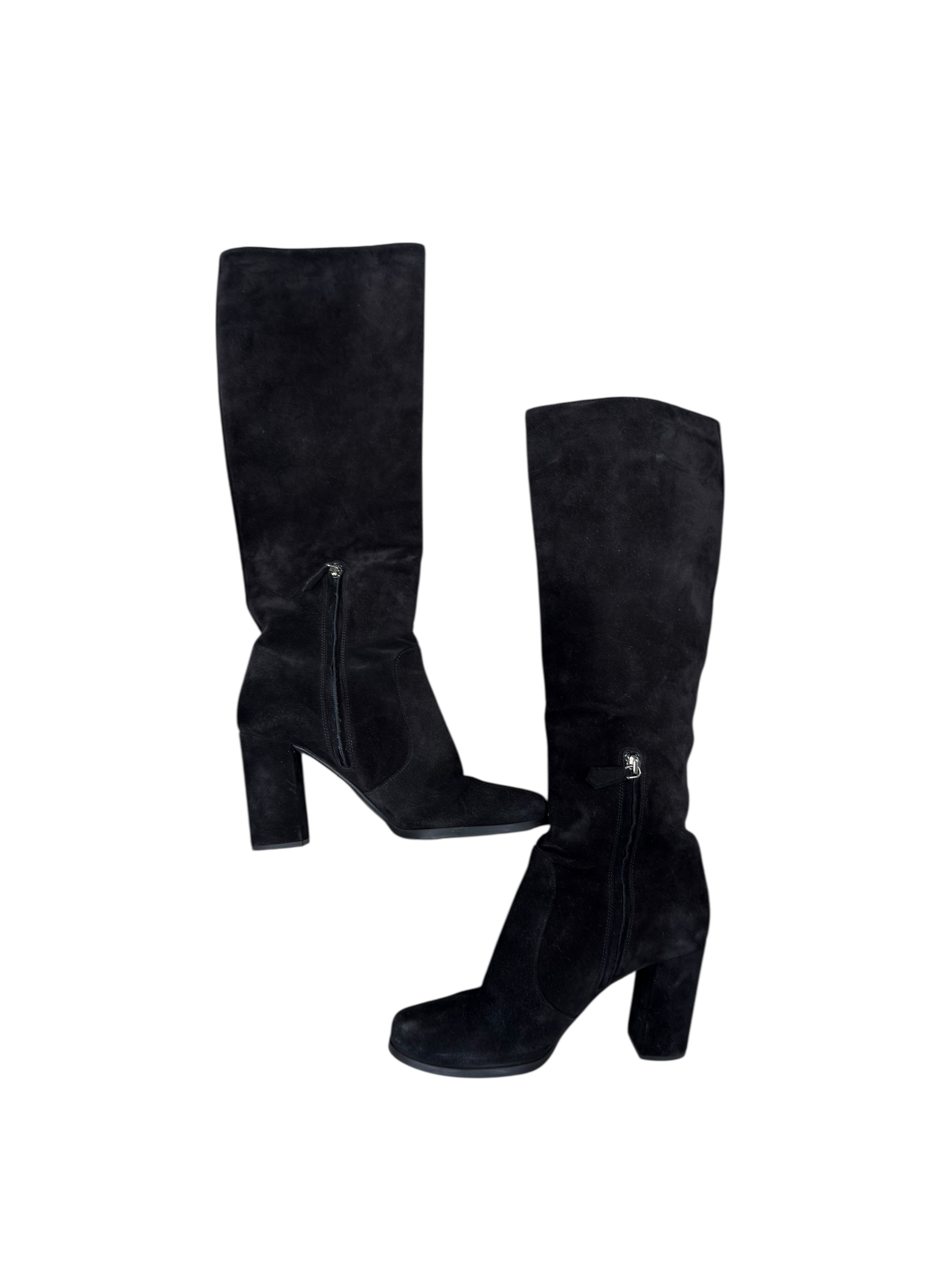 Prada - Bottes hautes en daim noires T37