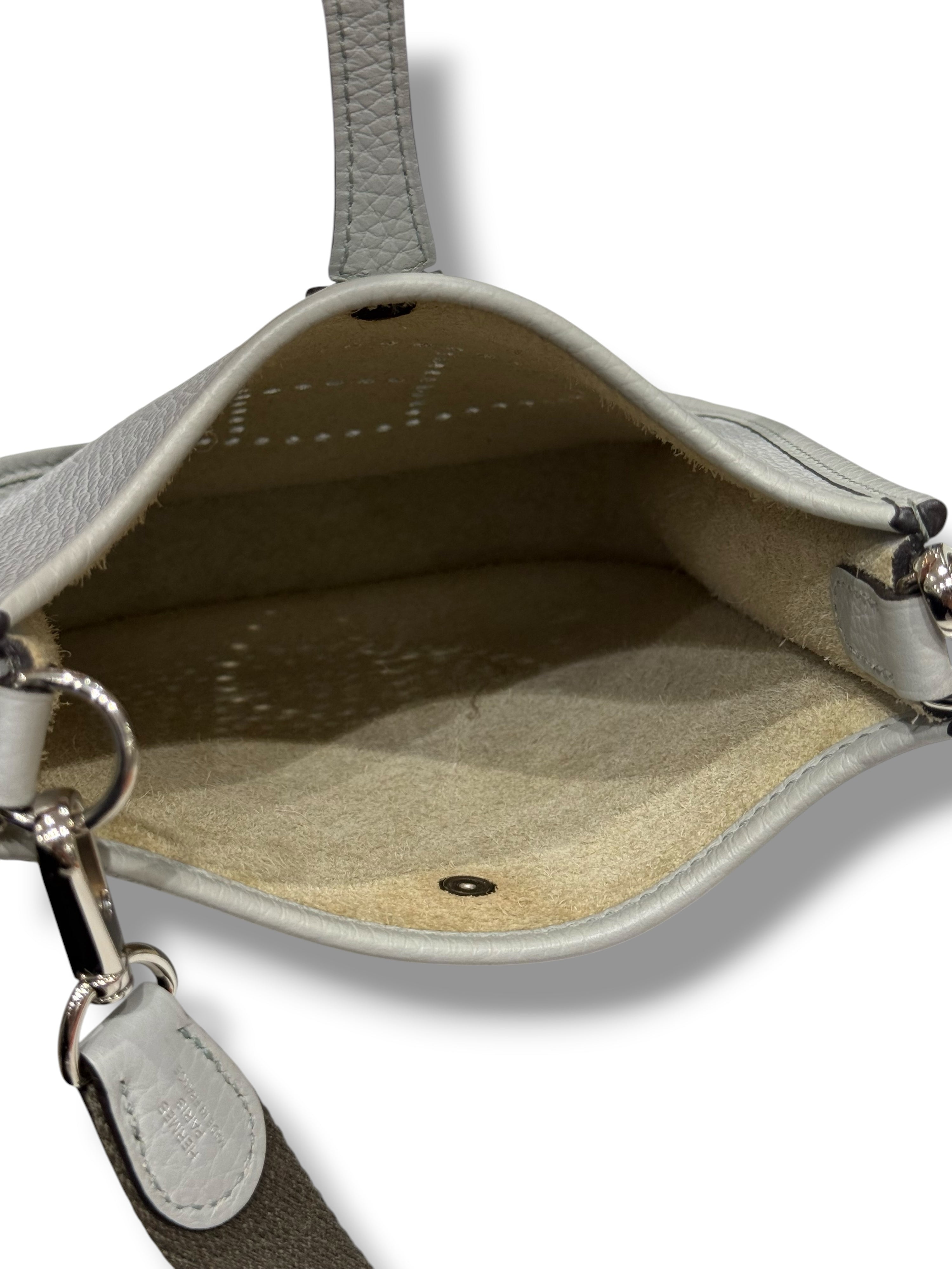 Hermès – Evelyne 16 Tasche in Hellblau, PHW