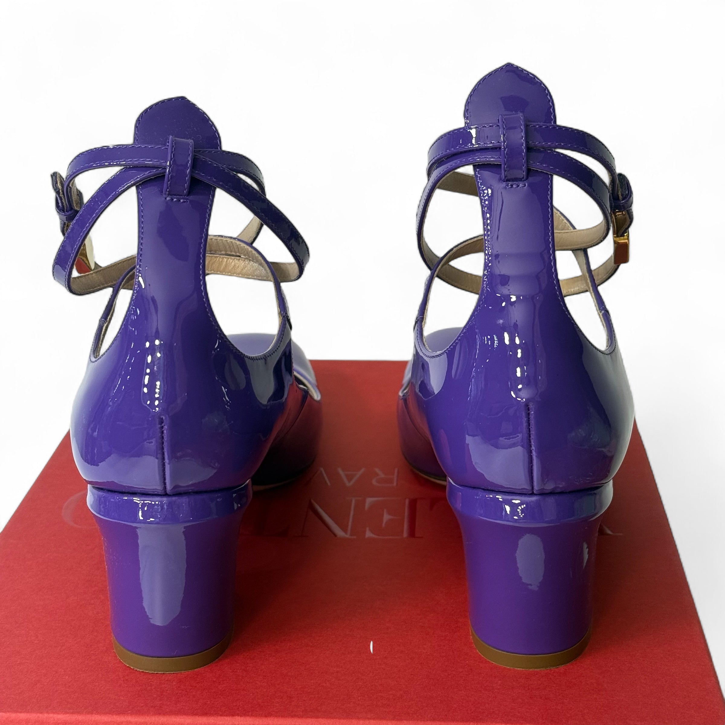 Valentino - Ballerines cuir vernis T.39