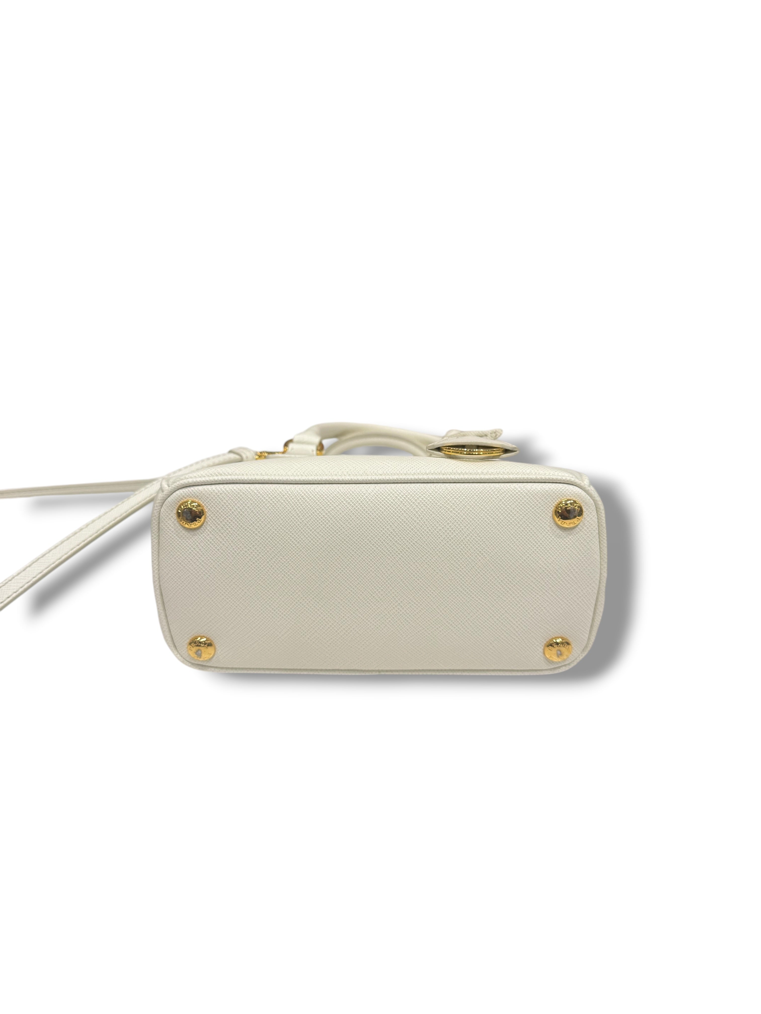 Prada - Sac Micro Galleria saffiano blanc