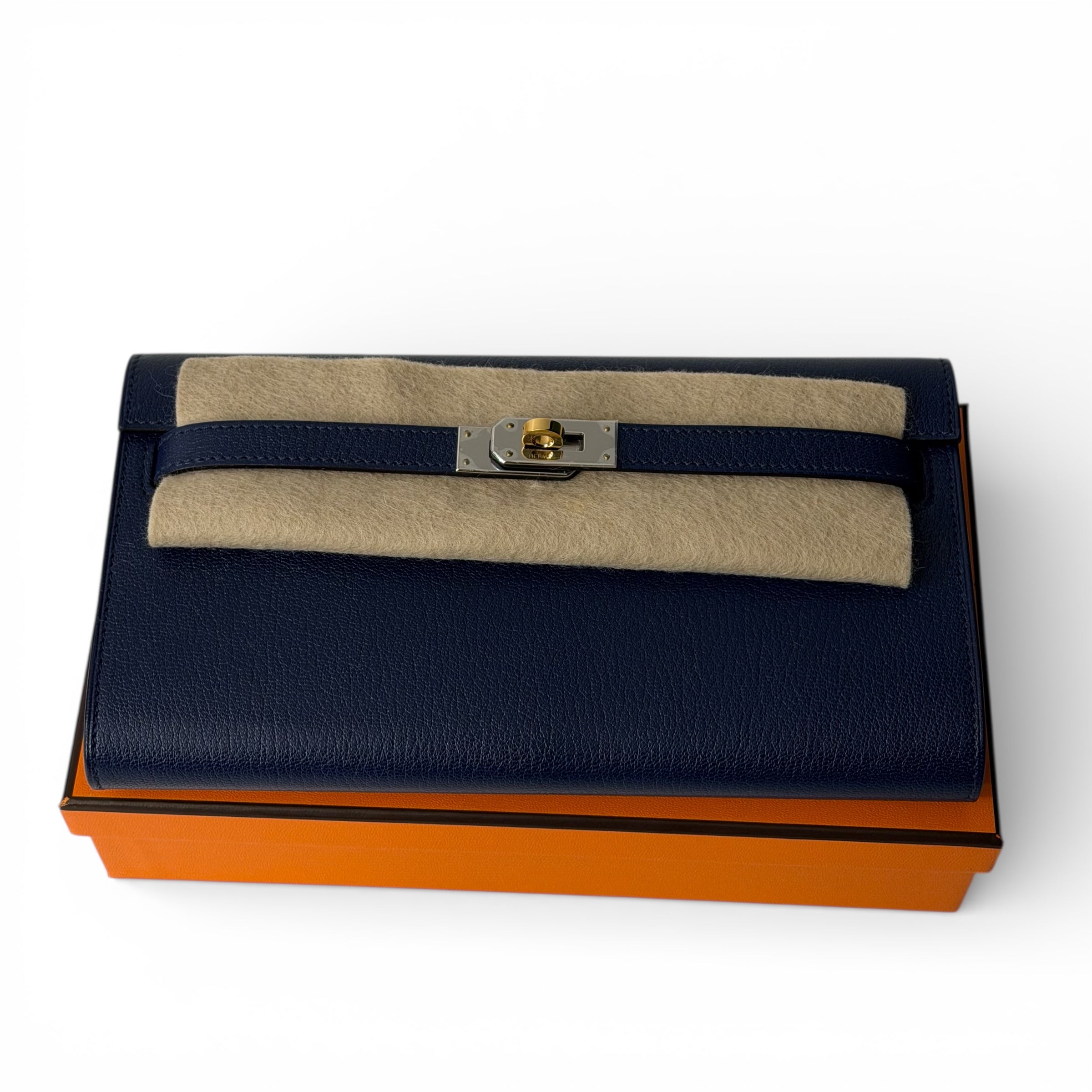 Hermès - Sac pochette Kelly To Go bleu