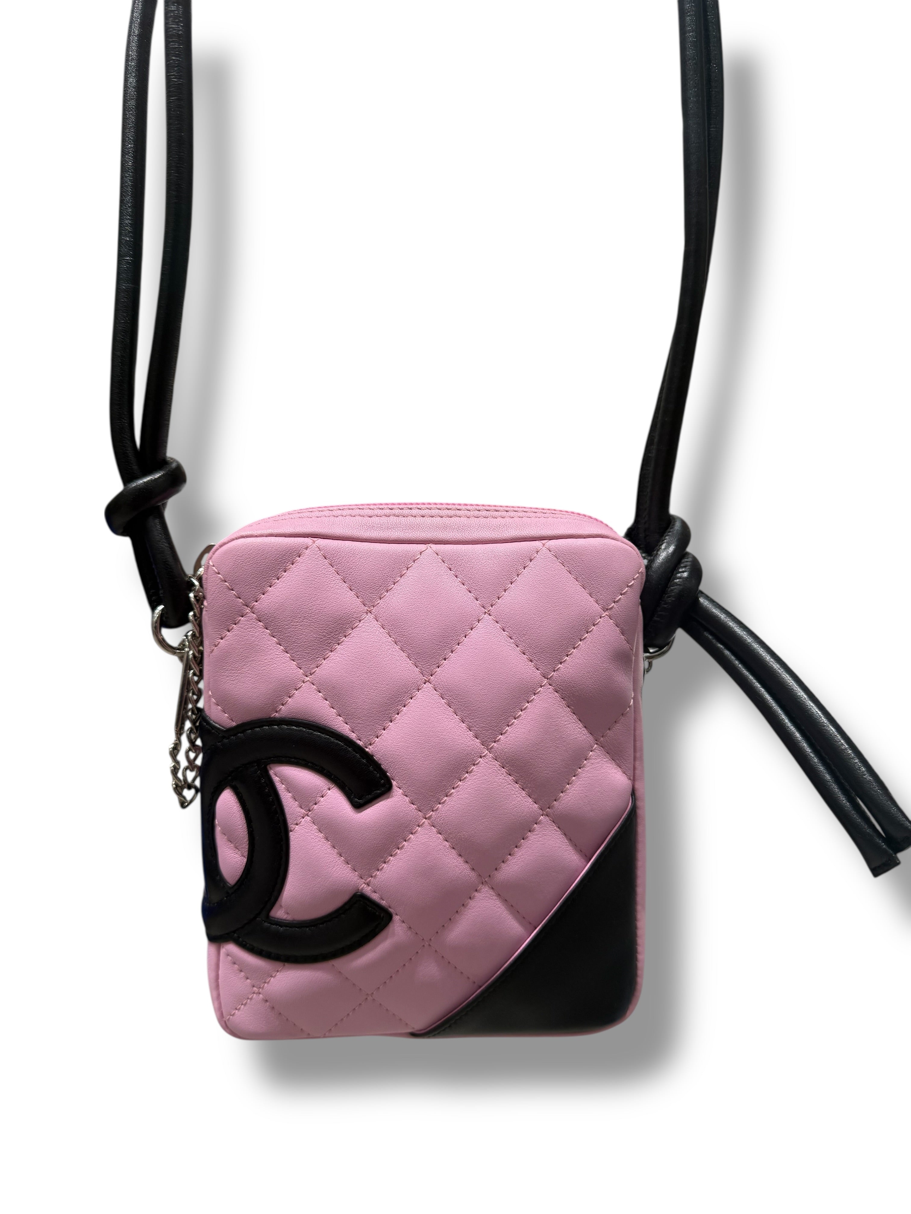Chanel - Sac Mini Reporter Cambon Rose Et Noir | Les Folies d’Eugénie