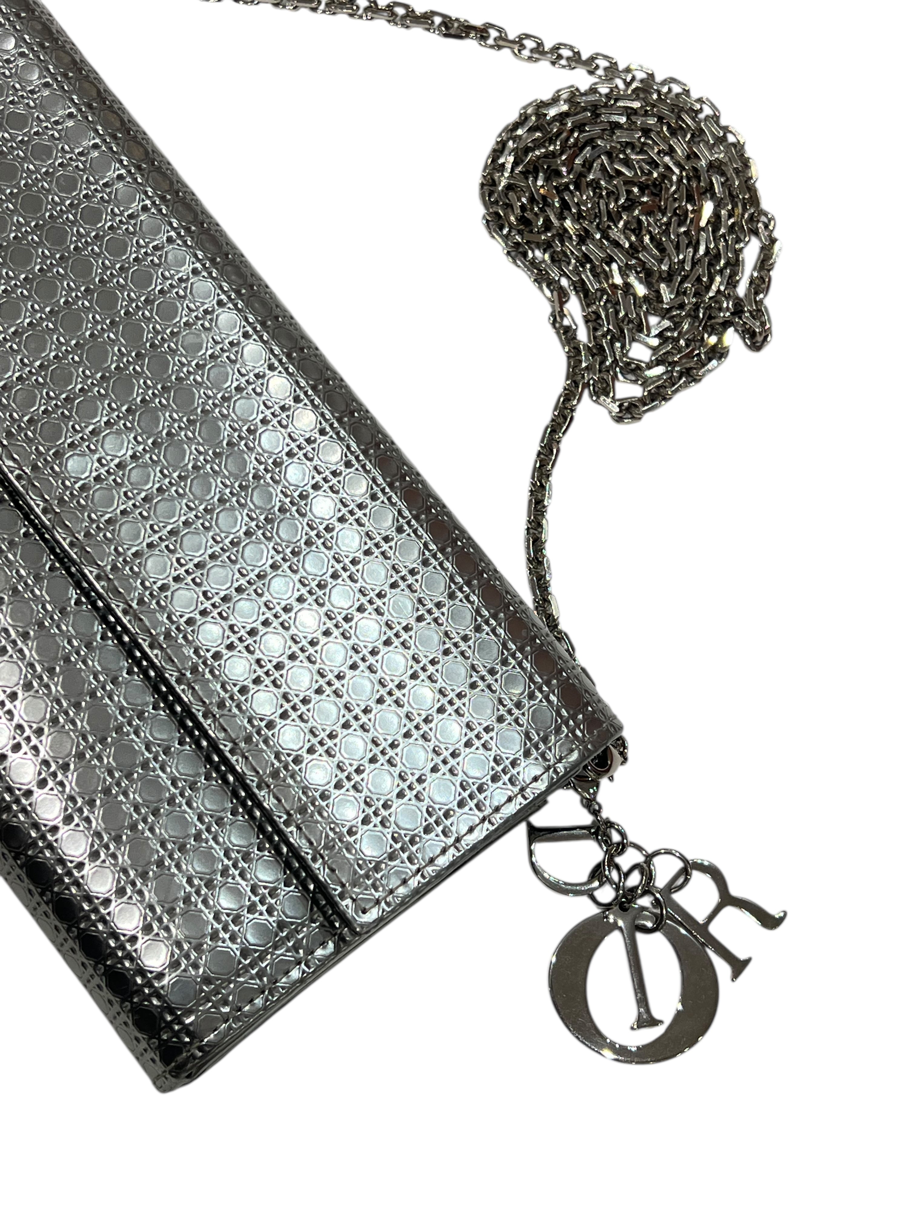Dior - Sac wallet on chain microcannage argenté
