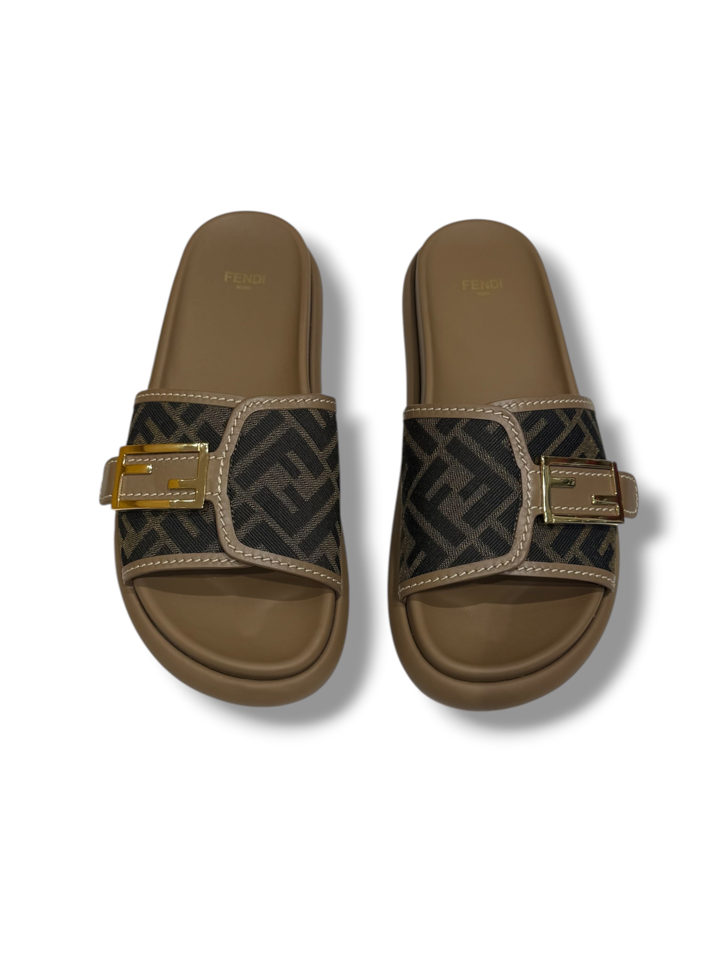 Fendi - Sandales FF monogramme T39
