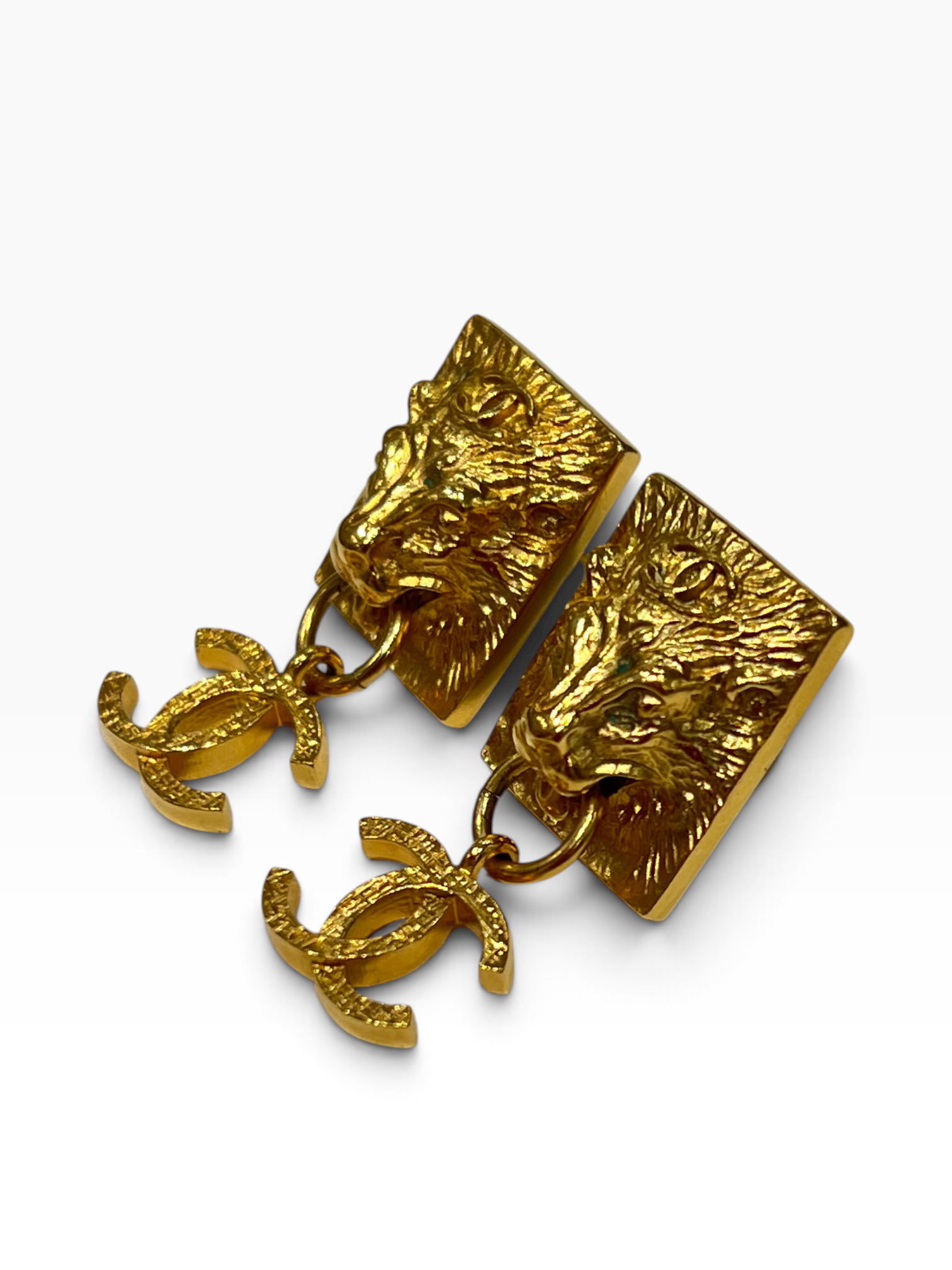 Chanel - boucles d’oreilles pendantes métal doré